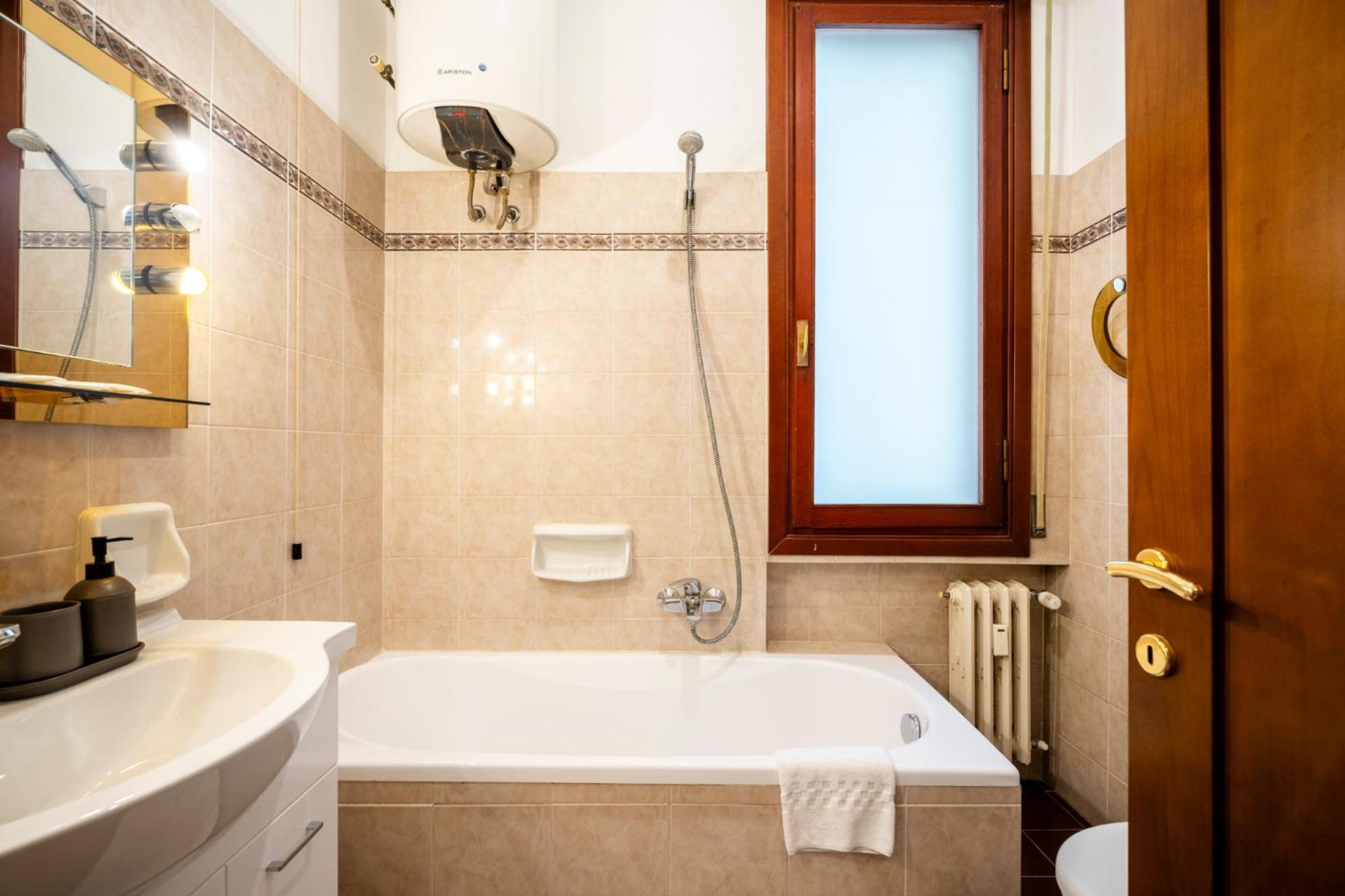 Appartement The Luxor - Turati Florence