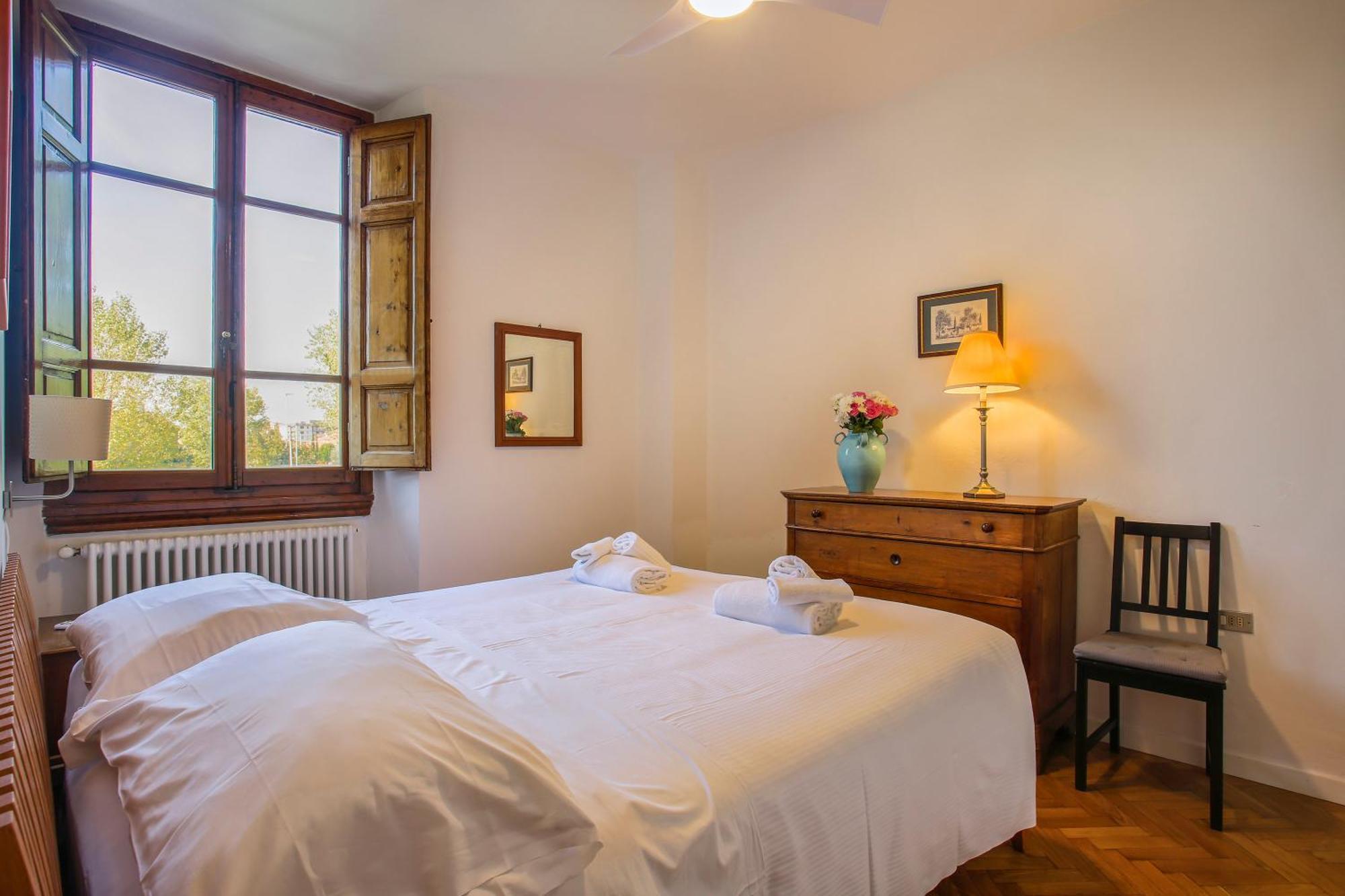 Bellesi - Sweet Dreams In Florence