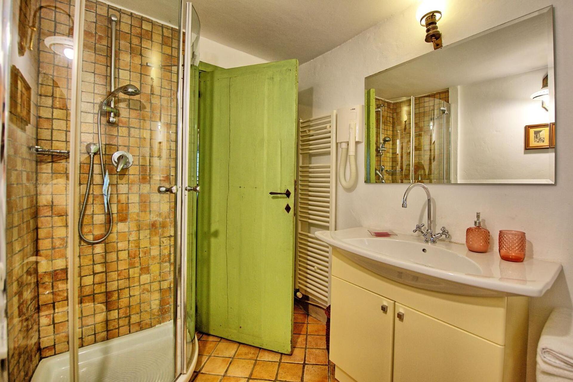 Tenuta Lonciano Villa *