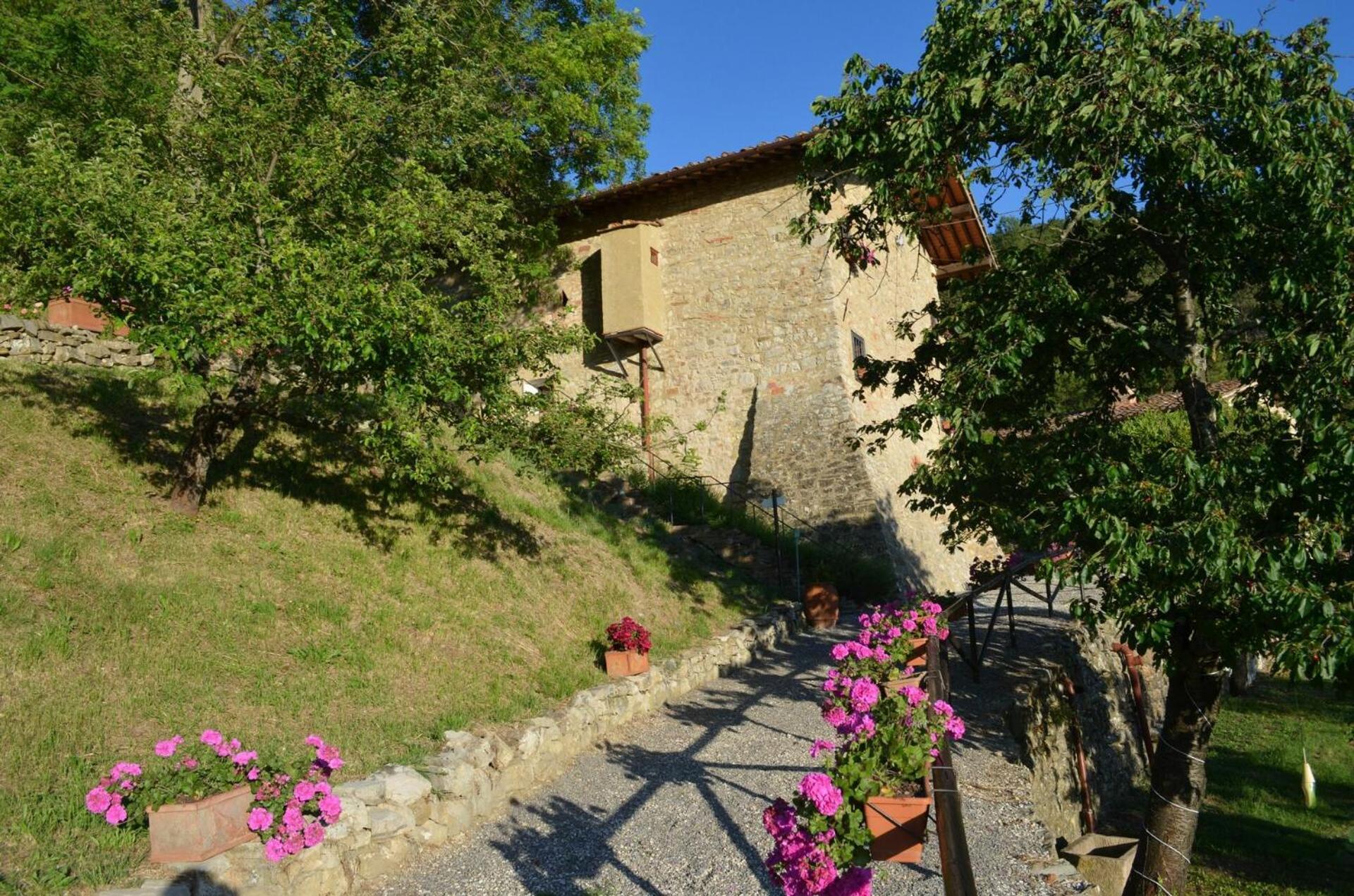 Tenuta Lonciano Villa *