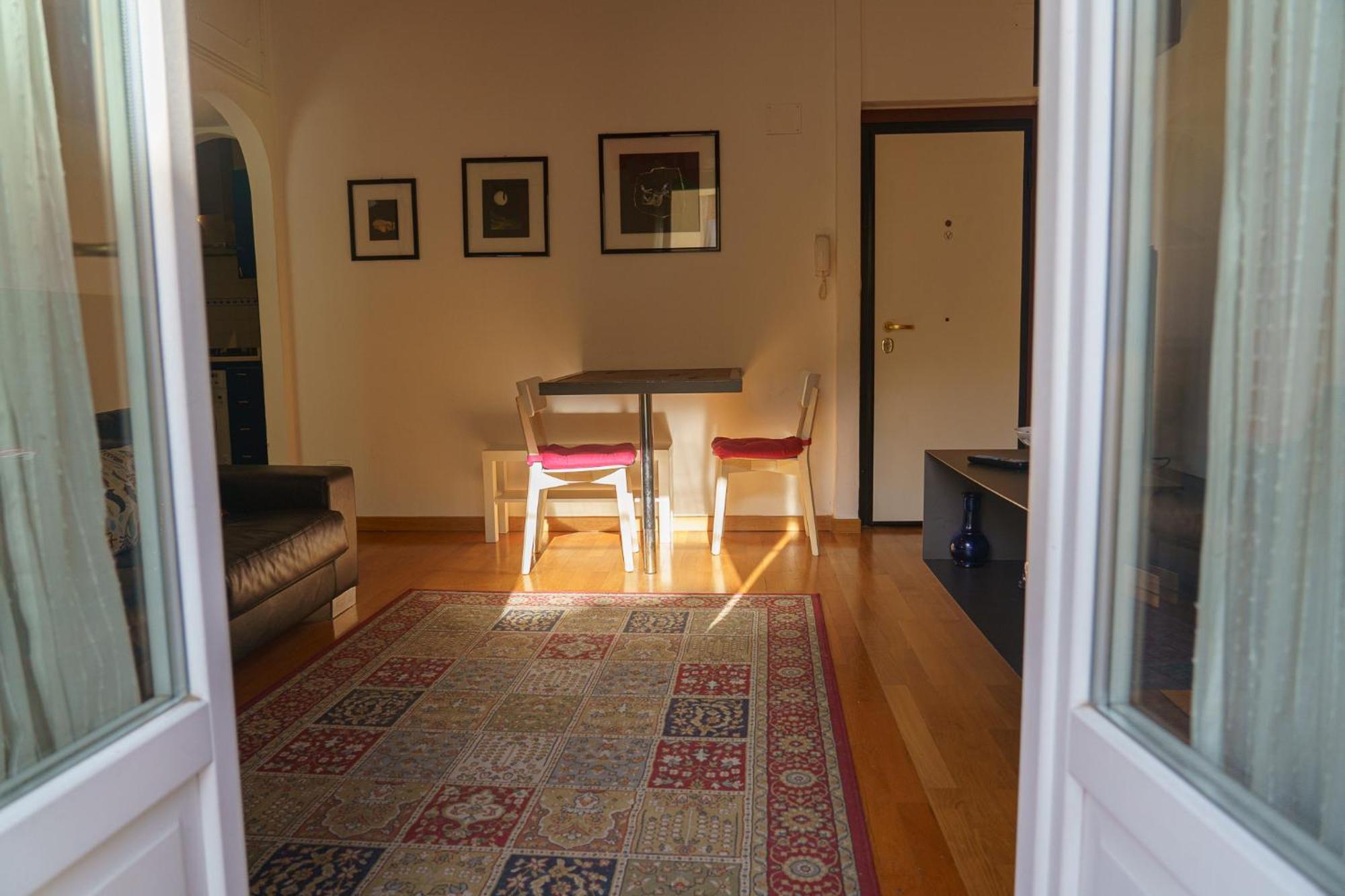 Cozy 1-br Near Ponte Vecchio Apartment *