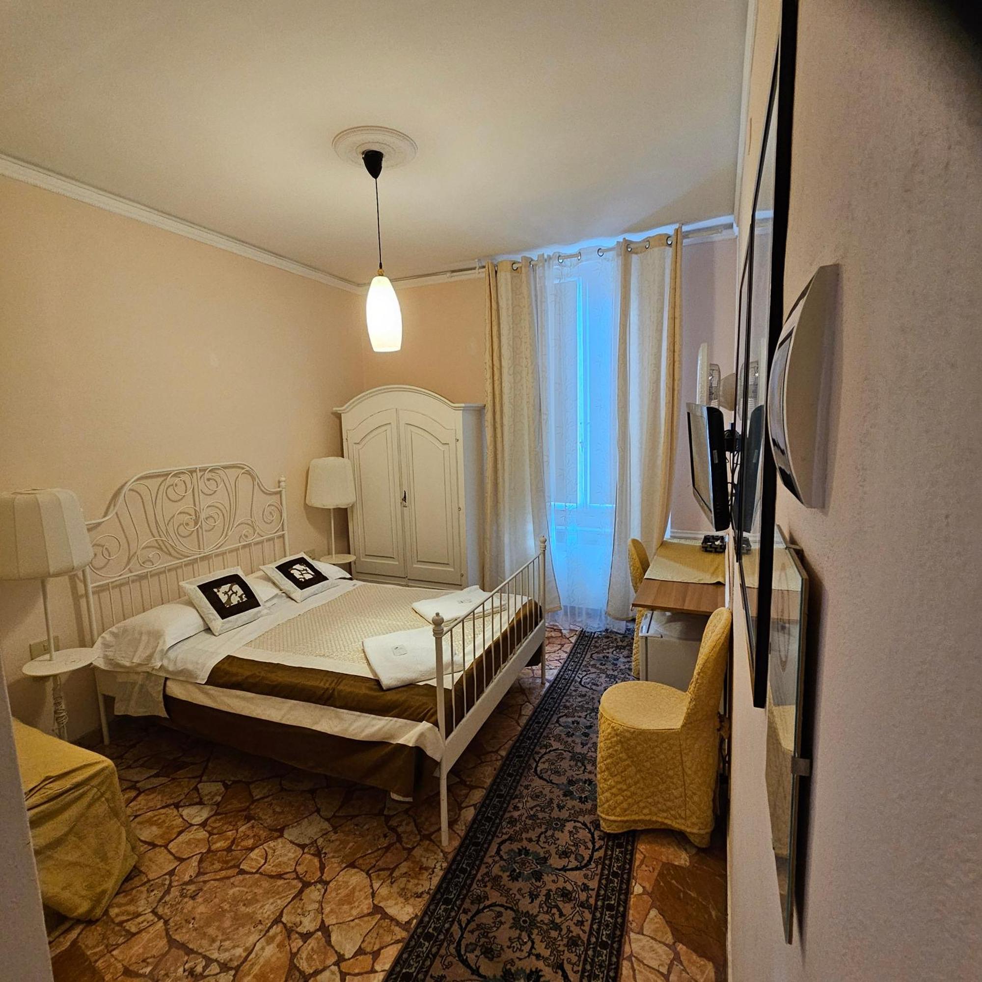 Souvenir Maya Hotel 5*