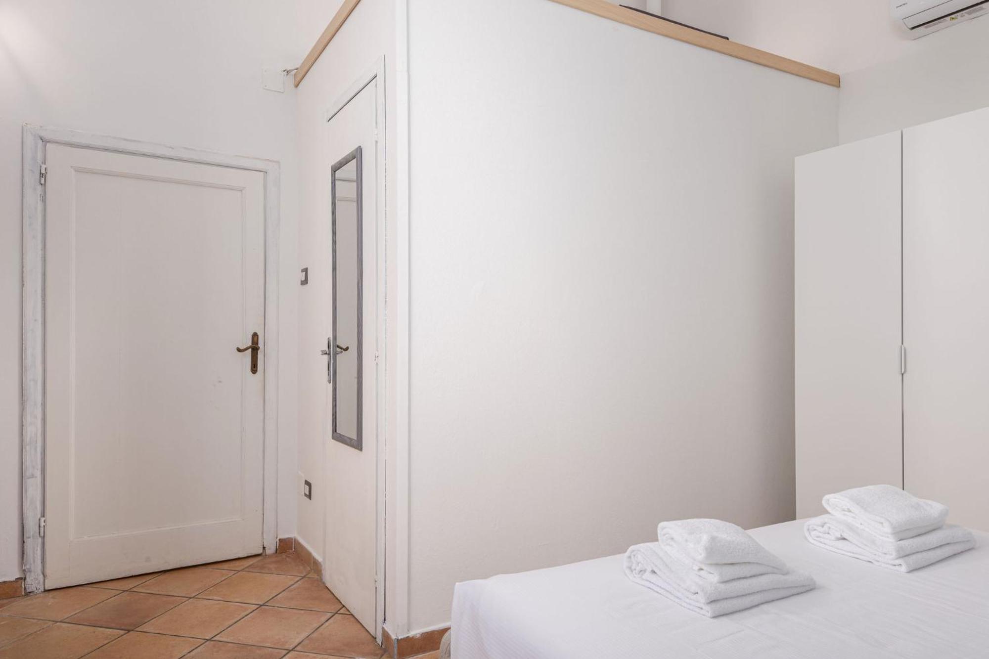 Unyca - Market Apartment