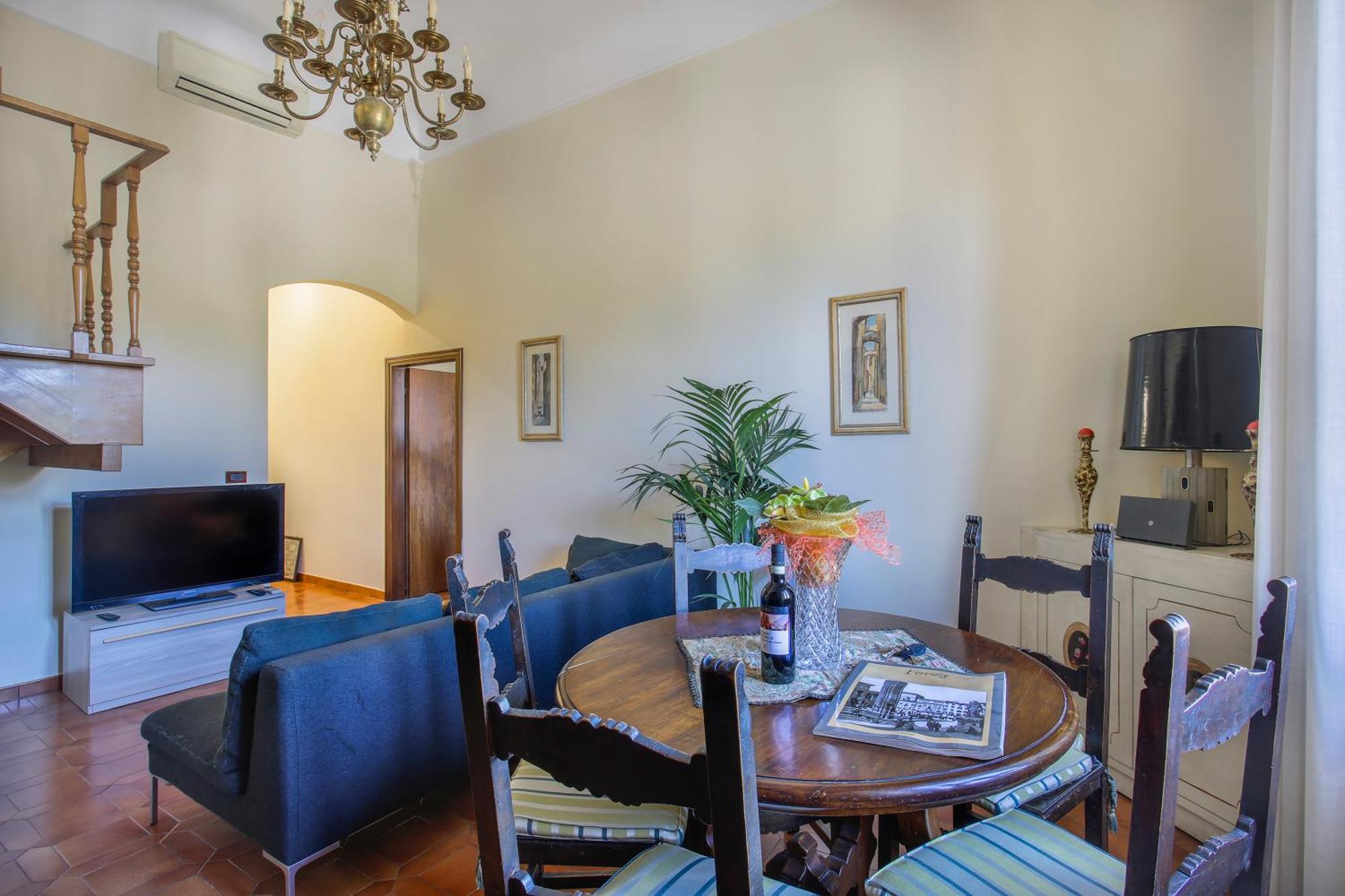 Apartment Oltrarno Tasso In Florence