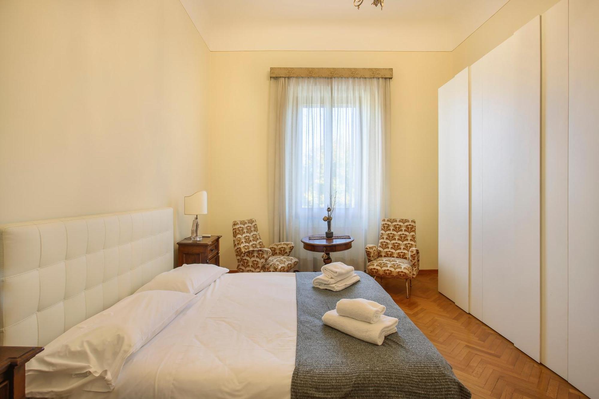 Oltrarno Tasso In * Florence