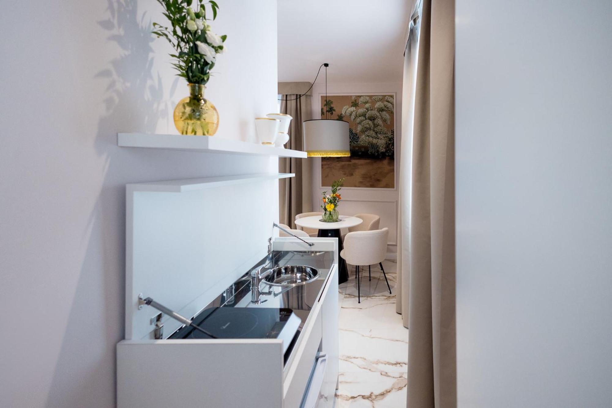 Le Cinque Lampade Apartment