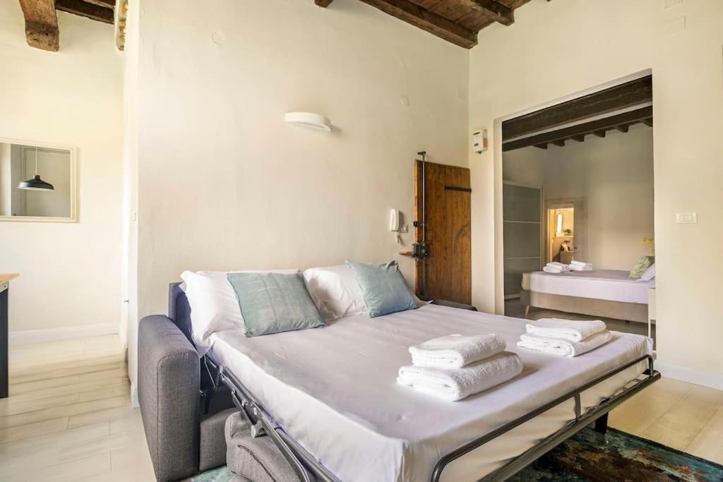 Appartement Modern Loft 1 Min To Basilica Of Santa Croce Florence