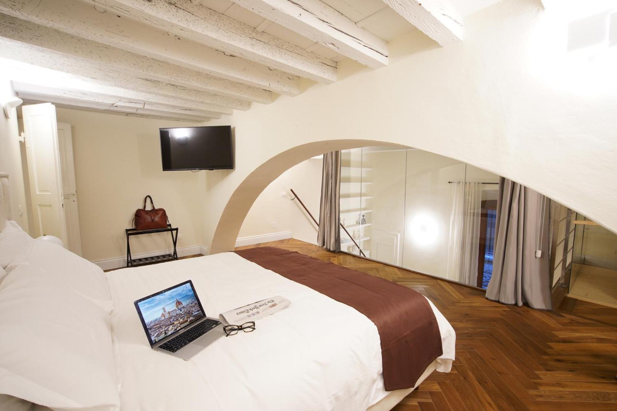 Loft Moderno Vista Centro Citta J House