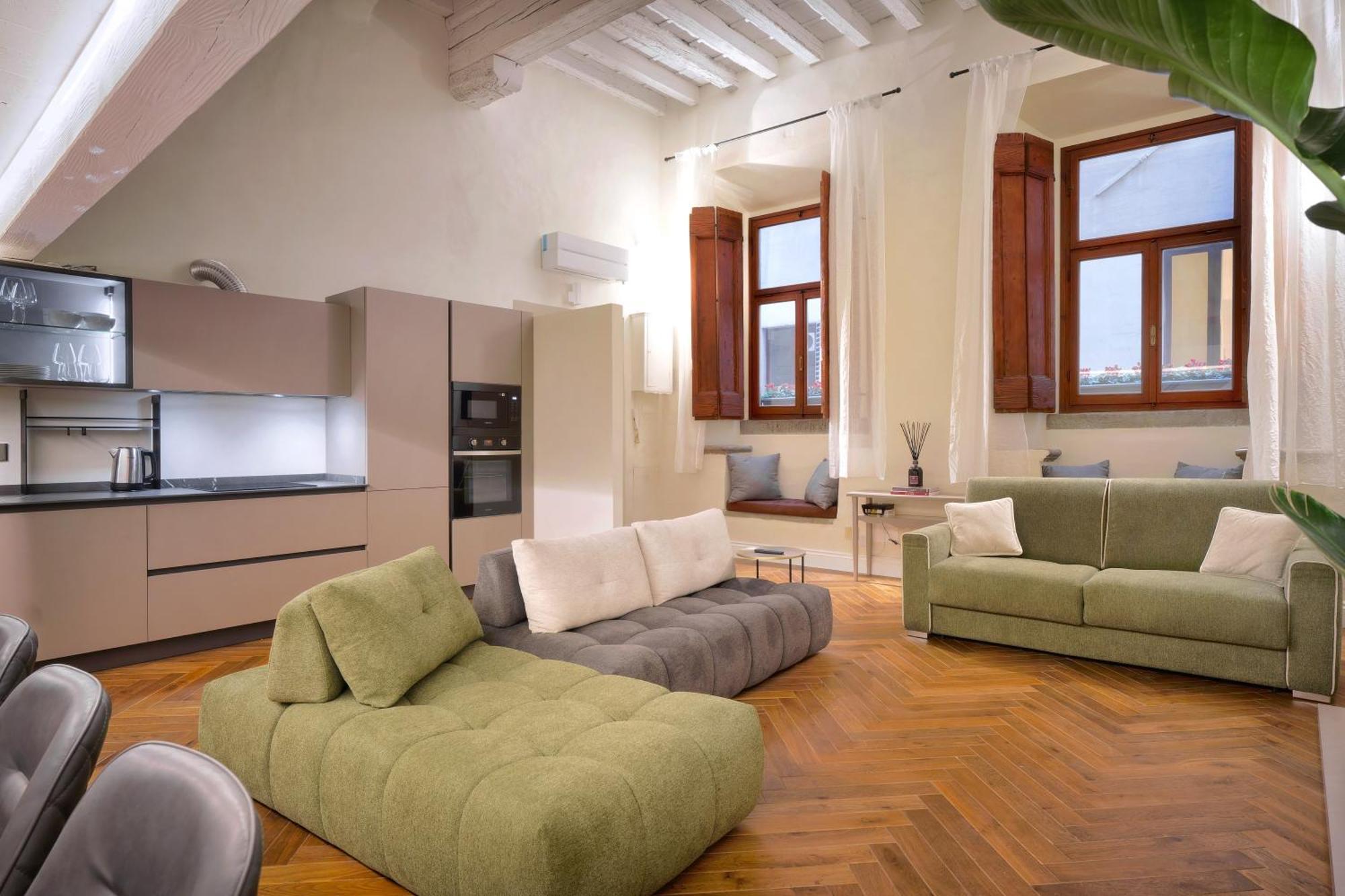 Appartement Loft Moderno Vista Centro Citta J House
