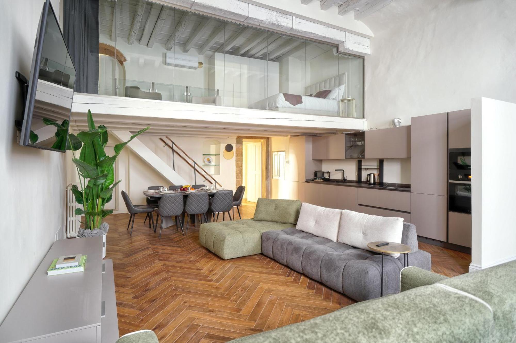 Loft Moderno Vista Centro Citta J House