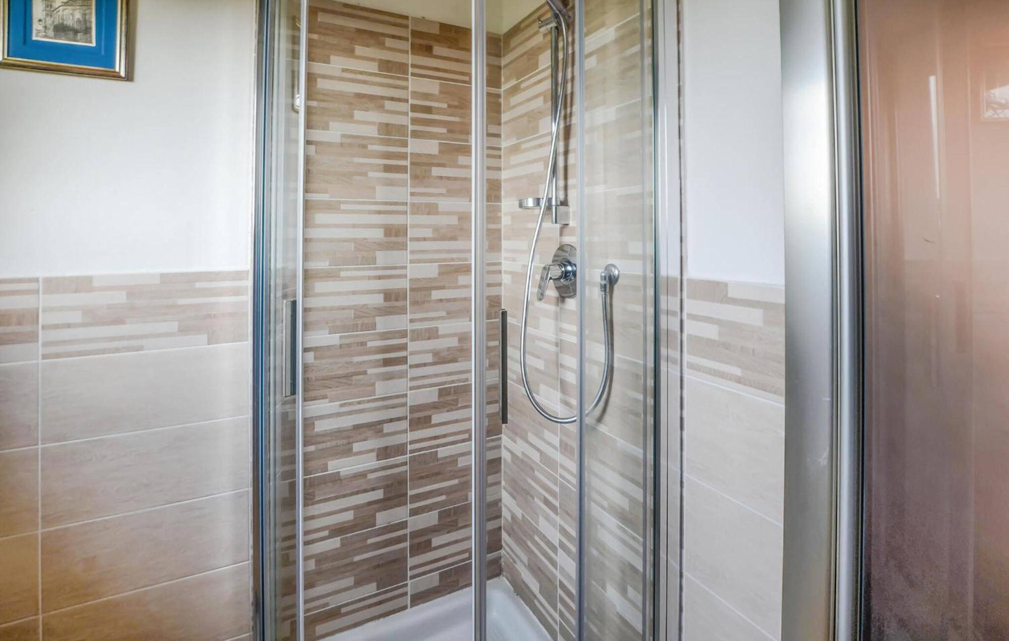 Appartement 1 Bedroom Lovely In *