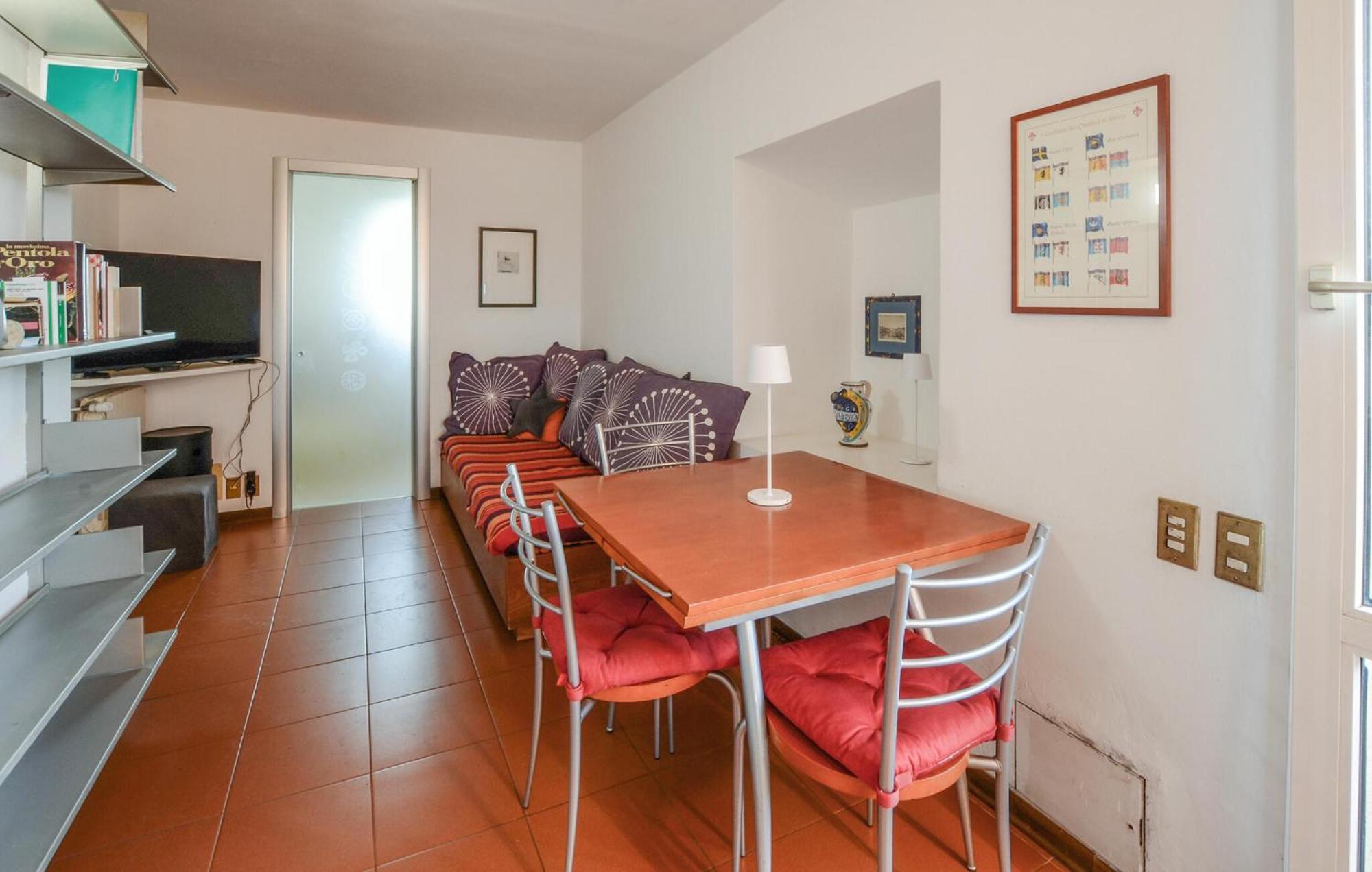 1 Bedroom Lovely In Appartement