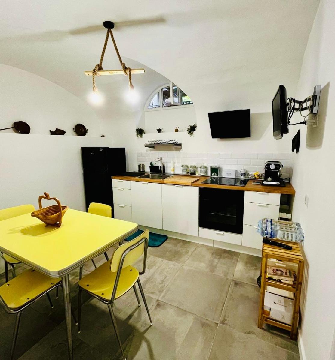 Underground Appartement *