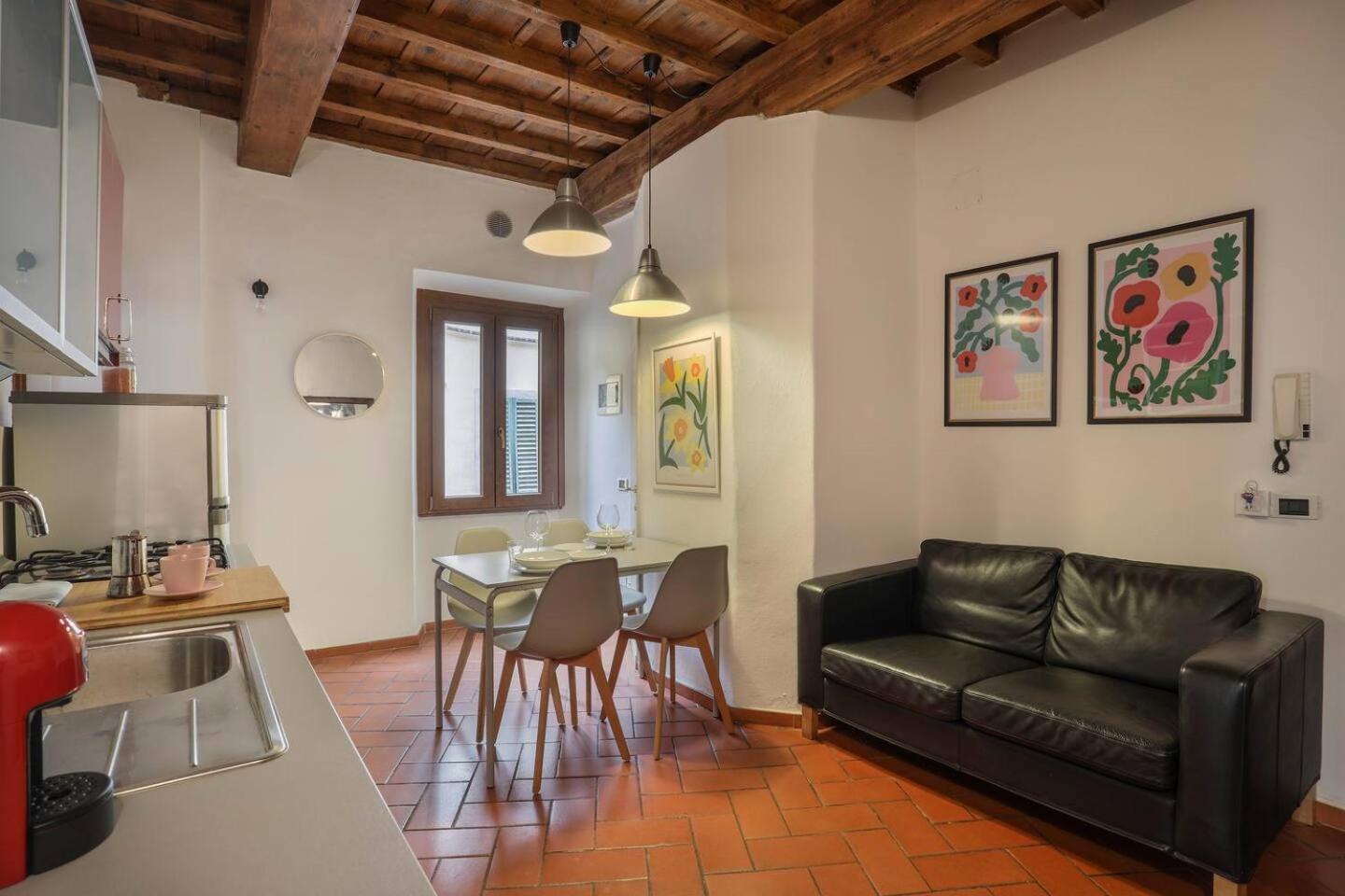 Apartment Lovely Cozy Flat 2 Bedrooms Florenz