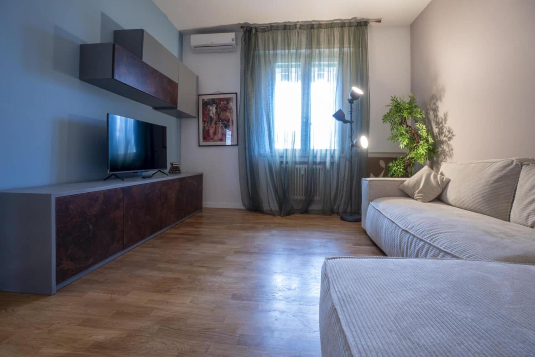 La Via Di Casa Appartement *