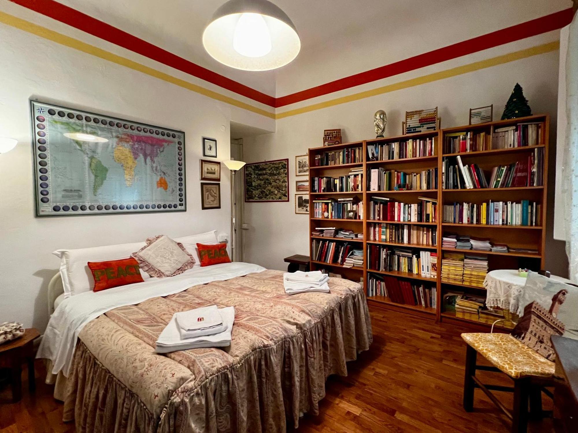 Tre Gigli A Firenze, 5 Minutes From Station, Via Palazzuolo 55 Bed & Breakfast
