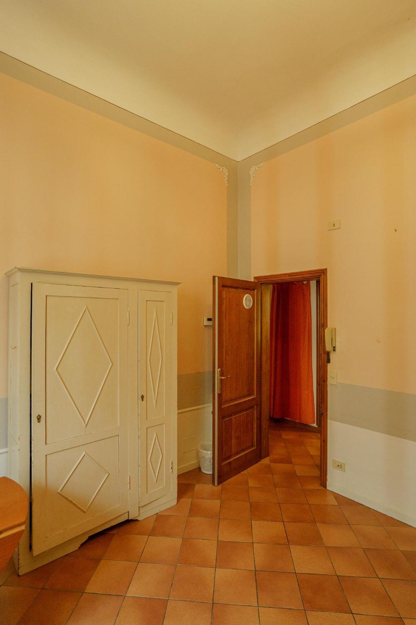 Tranquil Flat Near Museums&train Station Florence