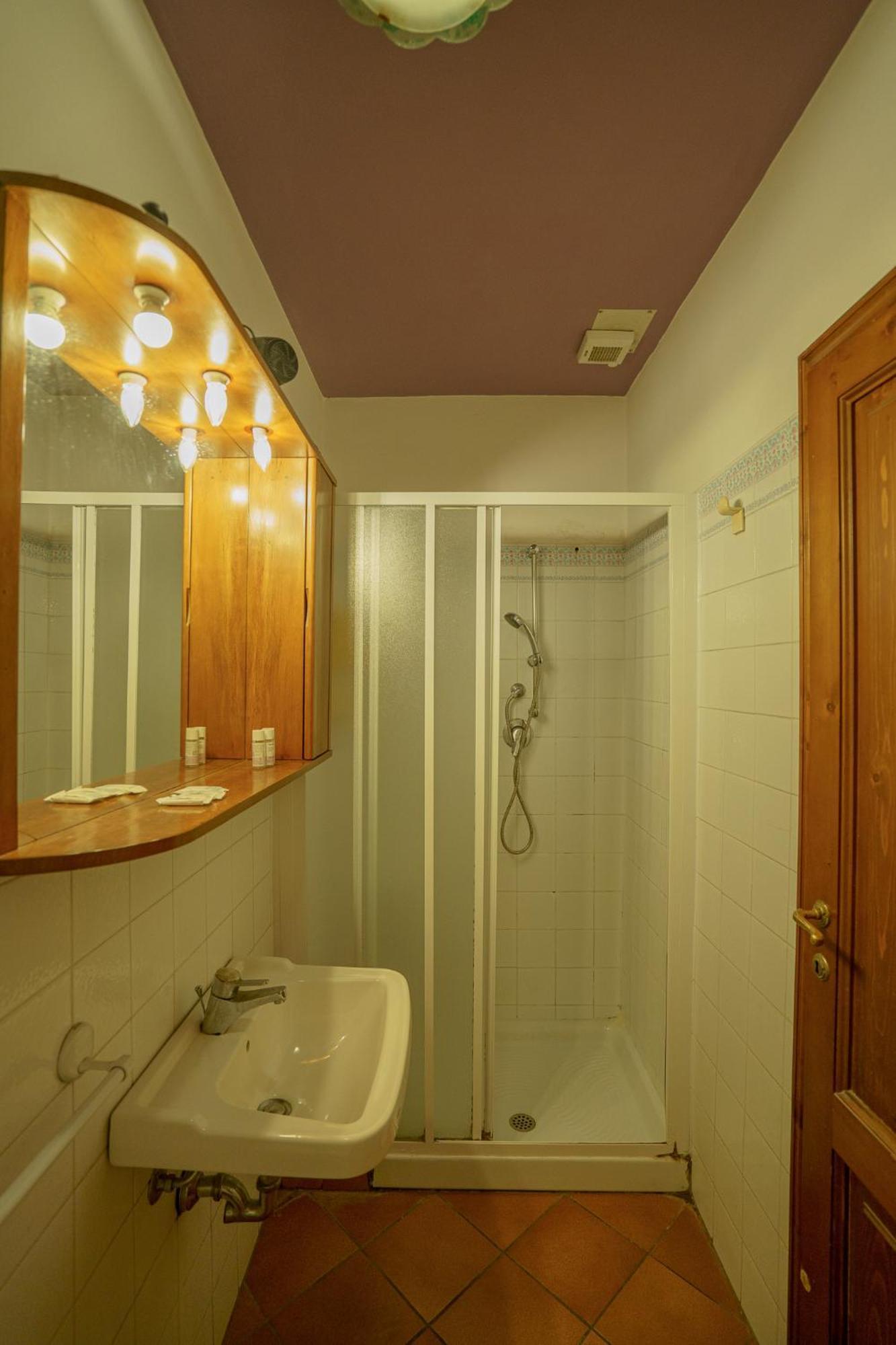 Tranquil Flat Near Museums&train Station Appartement