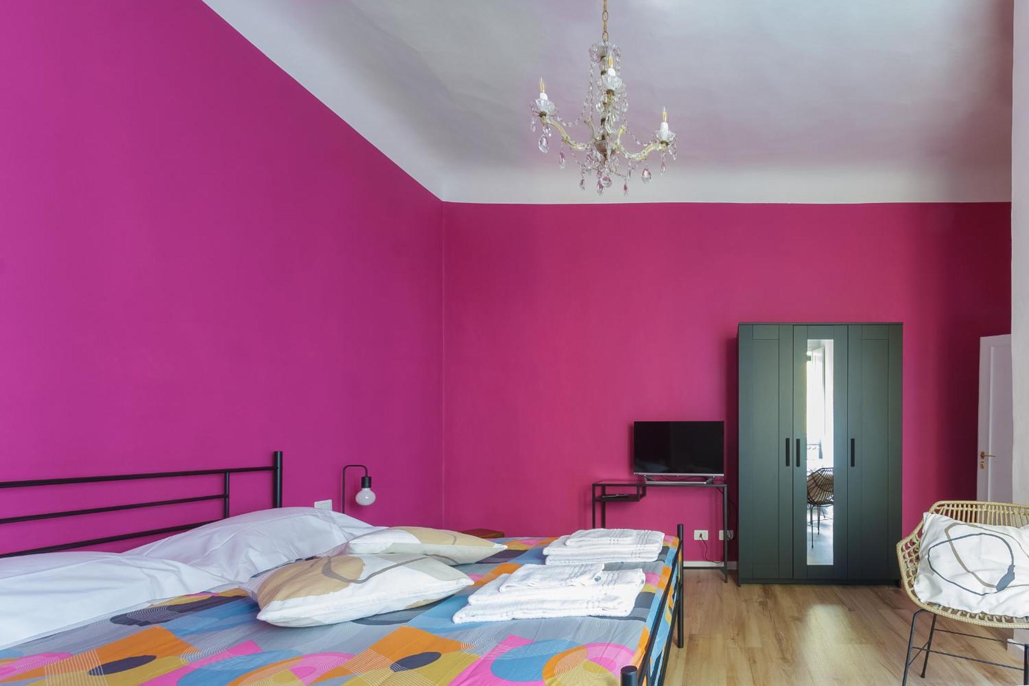Santa Croce Rainbow Apartment