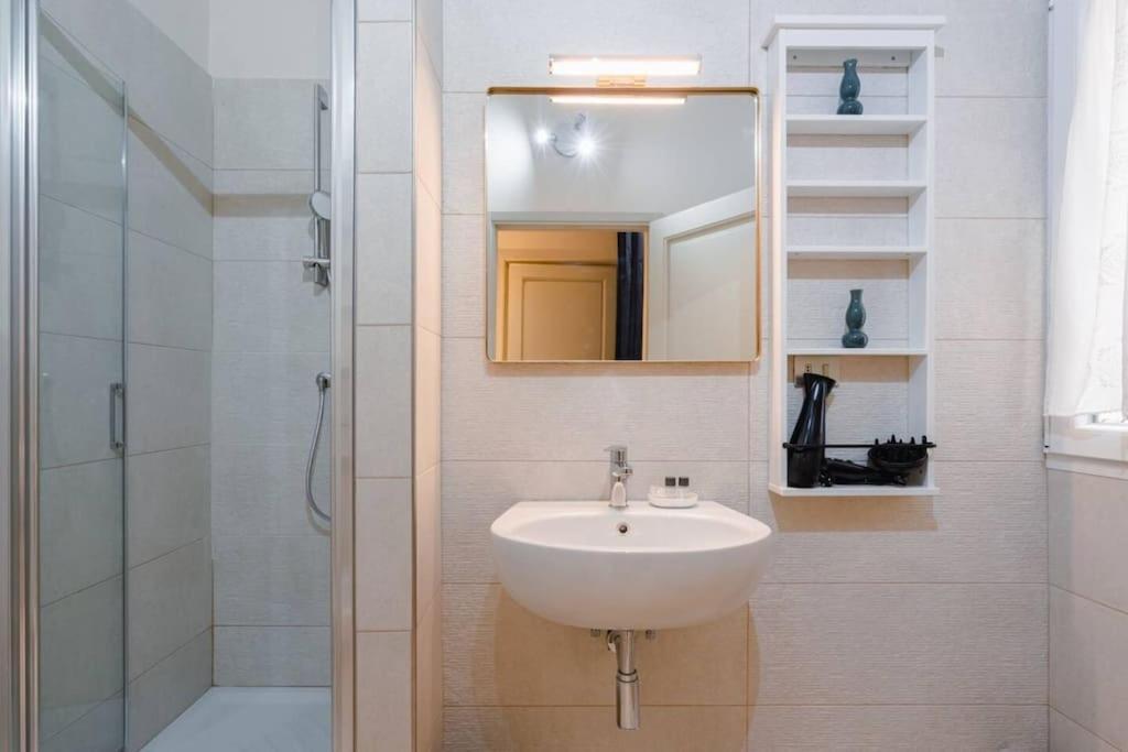 Apartamento Cellini's House 3 Minuti Dal Duomo
