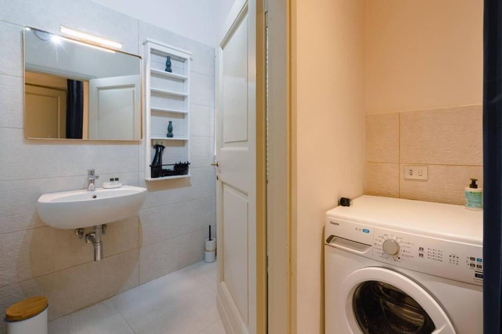 Apartamento Cellini's House 3 Minuti Dal Duomo