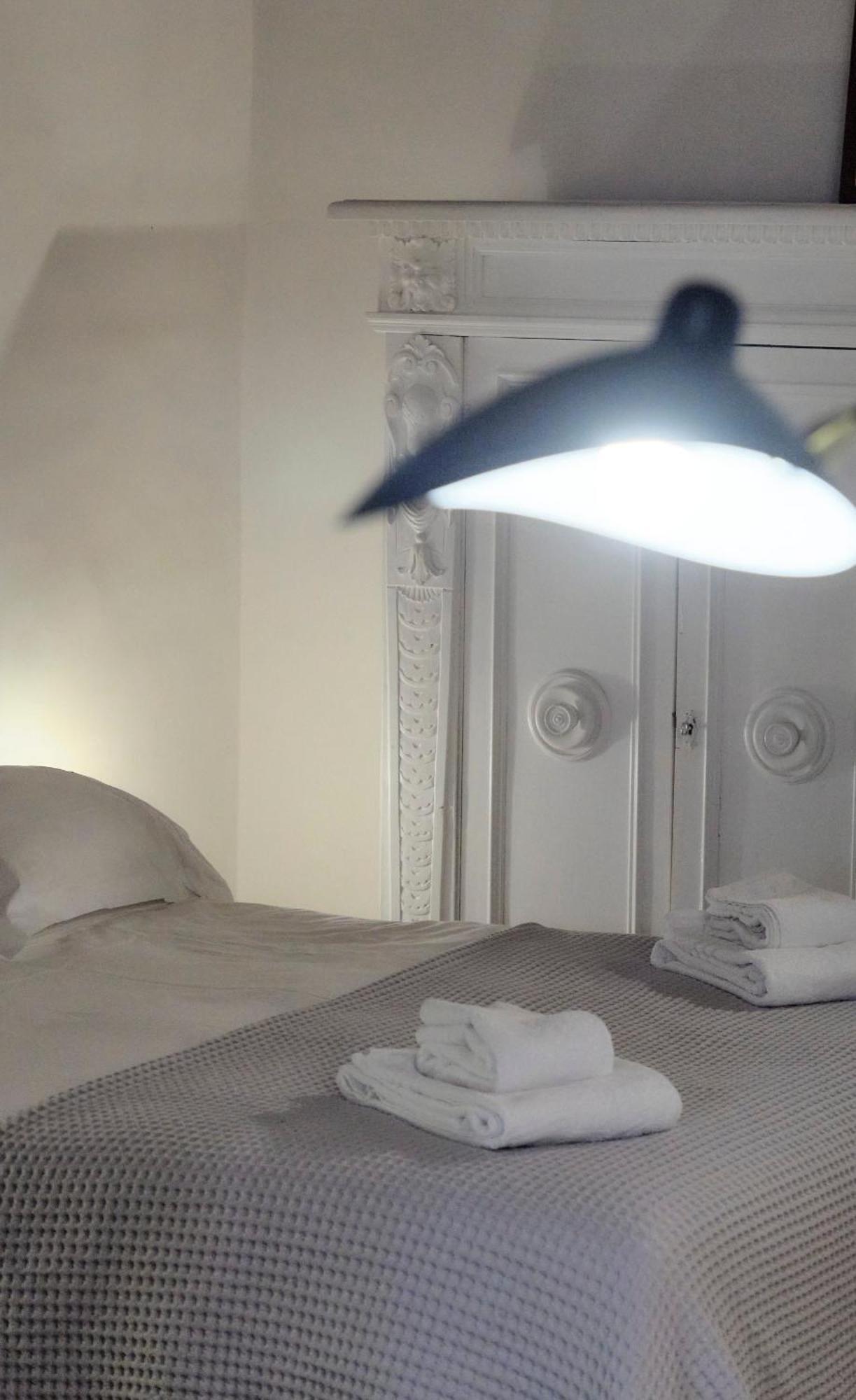Enchanting With Patio, Lungarno Apartment Florence