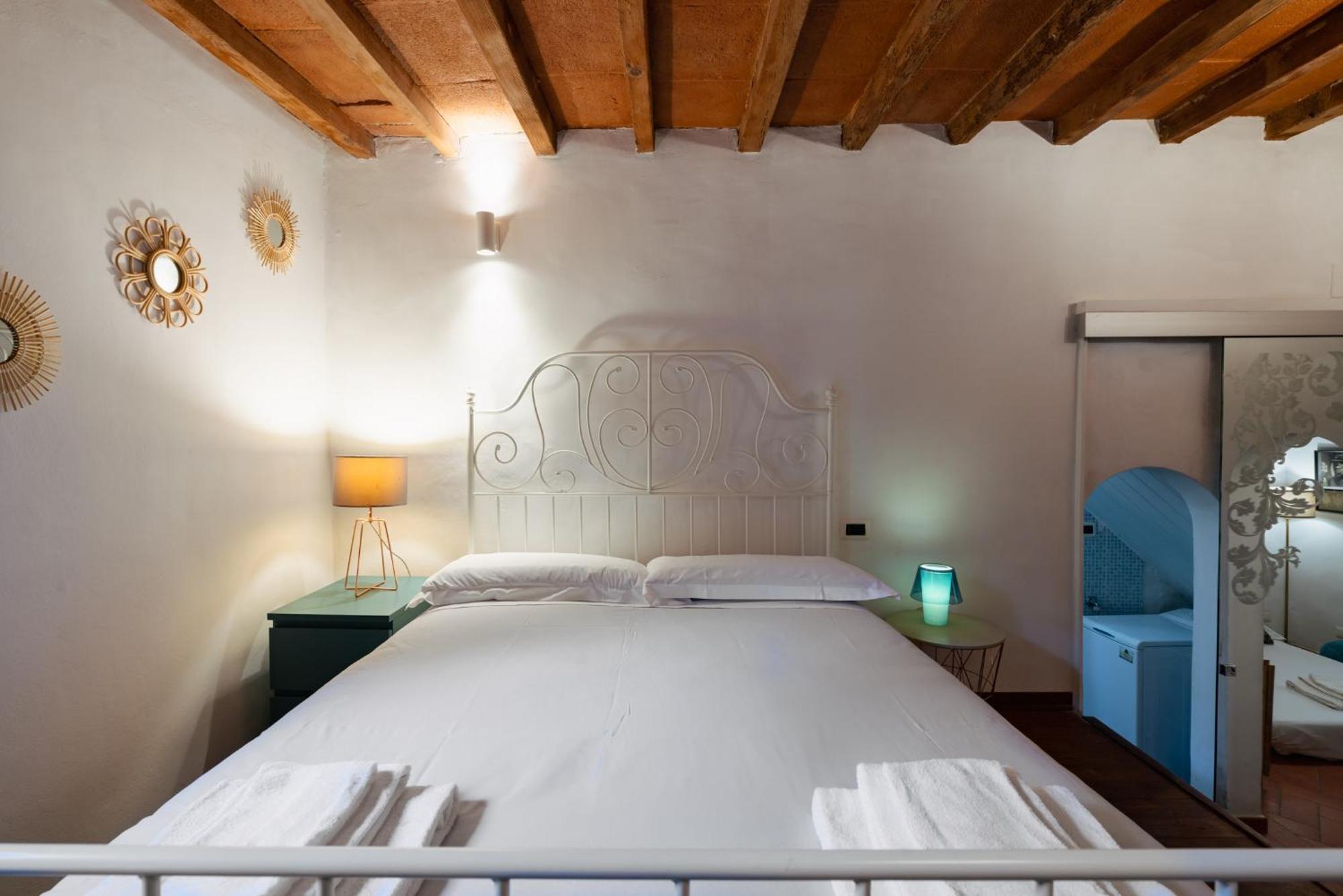 Appartement Charming In The Heart Of Santo Spirito Florence