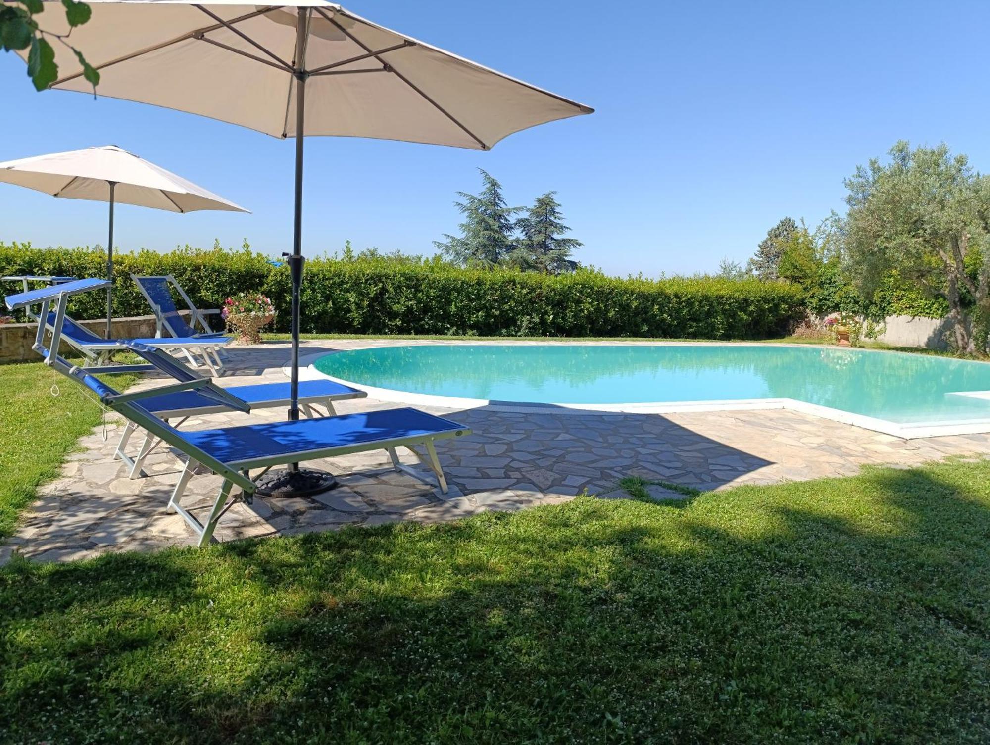Con Piscina In Hébergement de vacances *