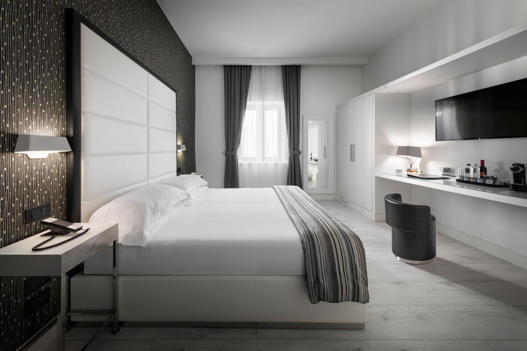 Hotel Lhp River & Spa 5*