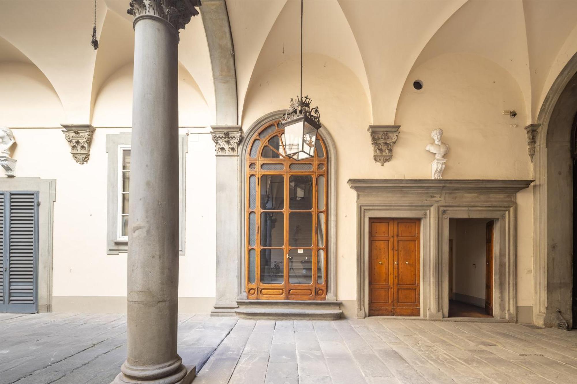 Ricasoli Luxury Palace *