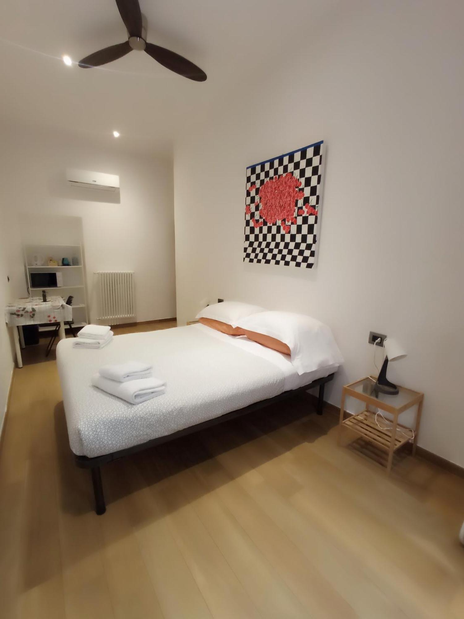 Amalia - Via San Zanobi Bed & Breakfast Firenze
