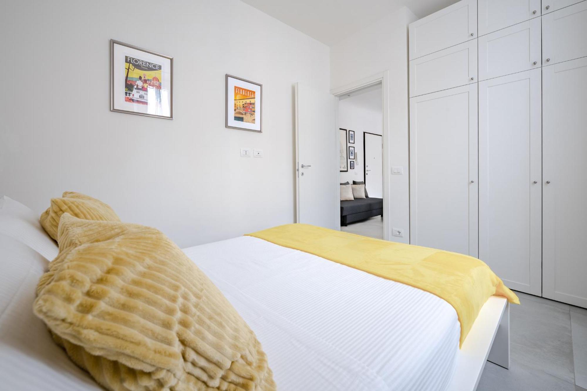 Charming Apartments: Chic Renovated Near Tram Leopolda * Florence
