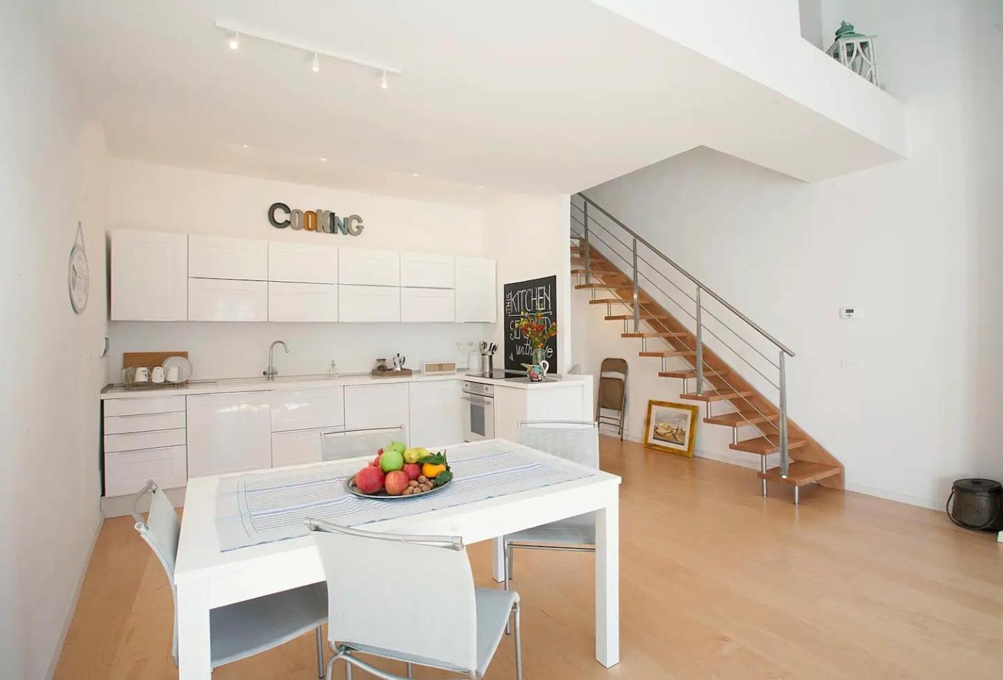 Via Lambertesca, 14 - Charming - Large Design Between Uffizi And Ponte Vecchio - 4rth Floor Without Elevator Appartement *
