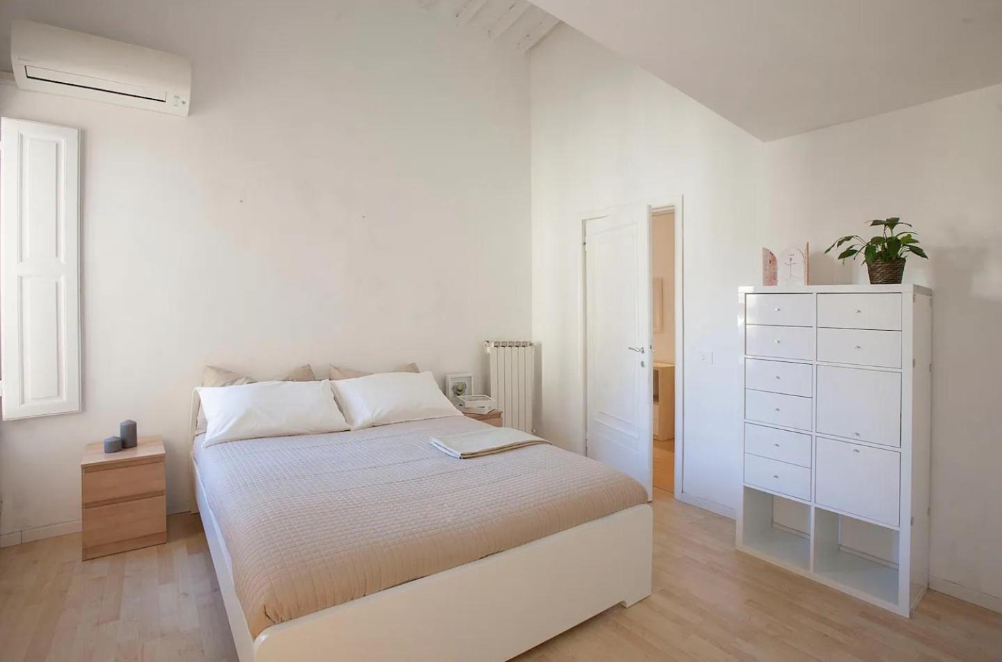 Via Lambertesca, 14 - Charming - Large Design Between Uffizi And Ponte Vecchio - 4rth Floor Without Elevator Appartement Florence