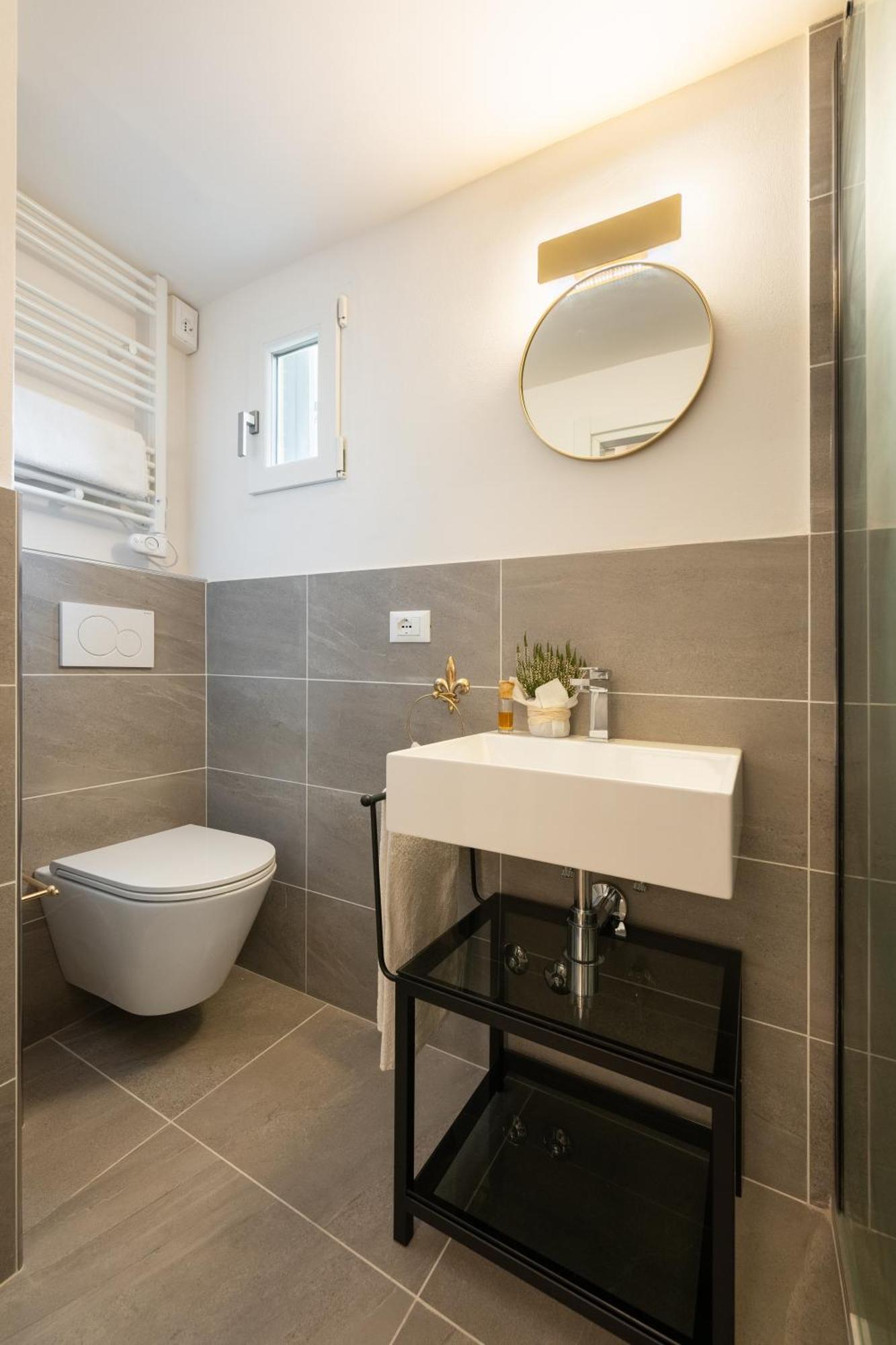 Via Dei Pepi 3 - Charming - Chic Retreat A Few Steps From Santa Croce Square Appartement Florence