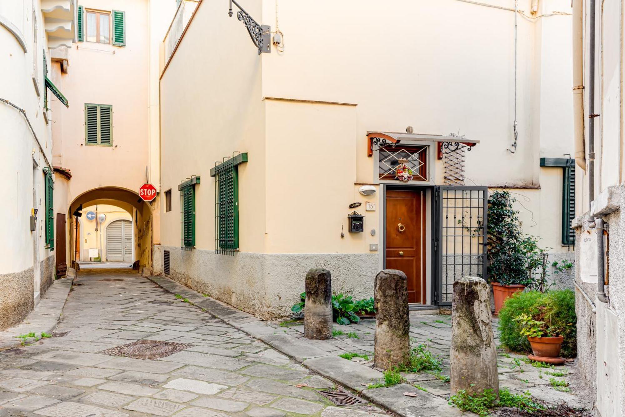 Appartamento Vicolo Piazza Liberta-centro