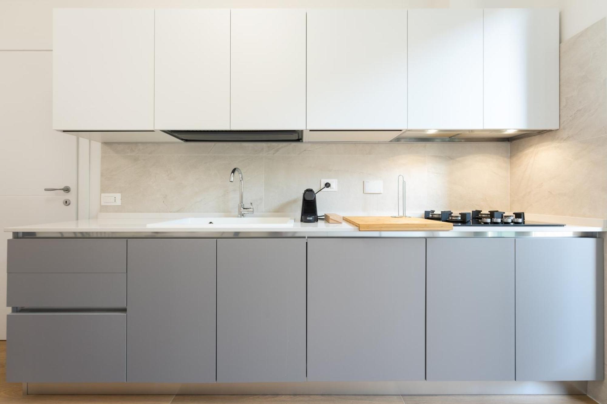 Apartment Via Taddeo Alderotti, 85 - Elegant In Careggi, Near Hospital, & Tram Morgagni - Charming *