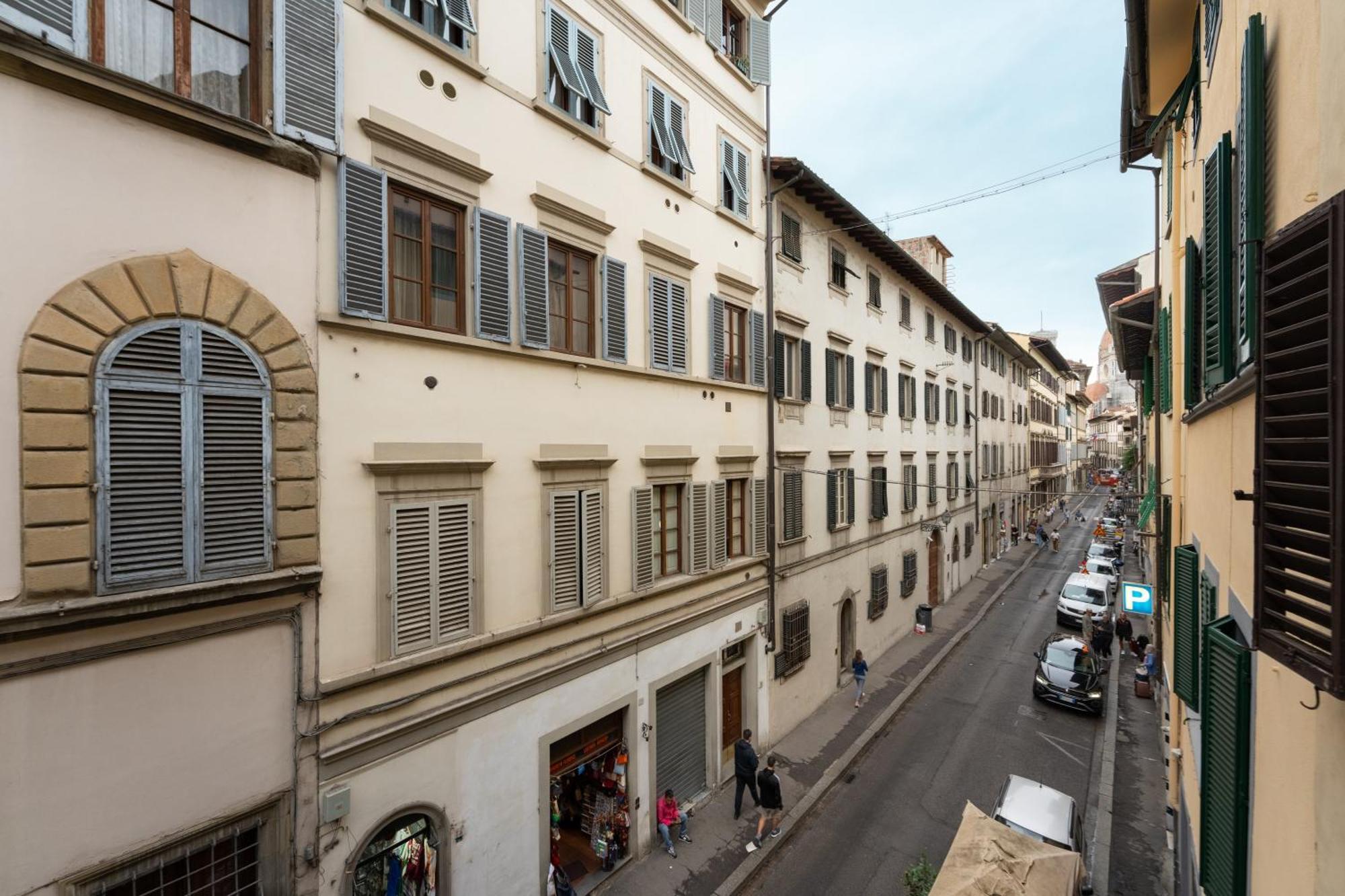 Apartment Via Sant'egidio, 3 - Spacious And Bright Just 300mt From The Duomo Florenz