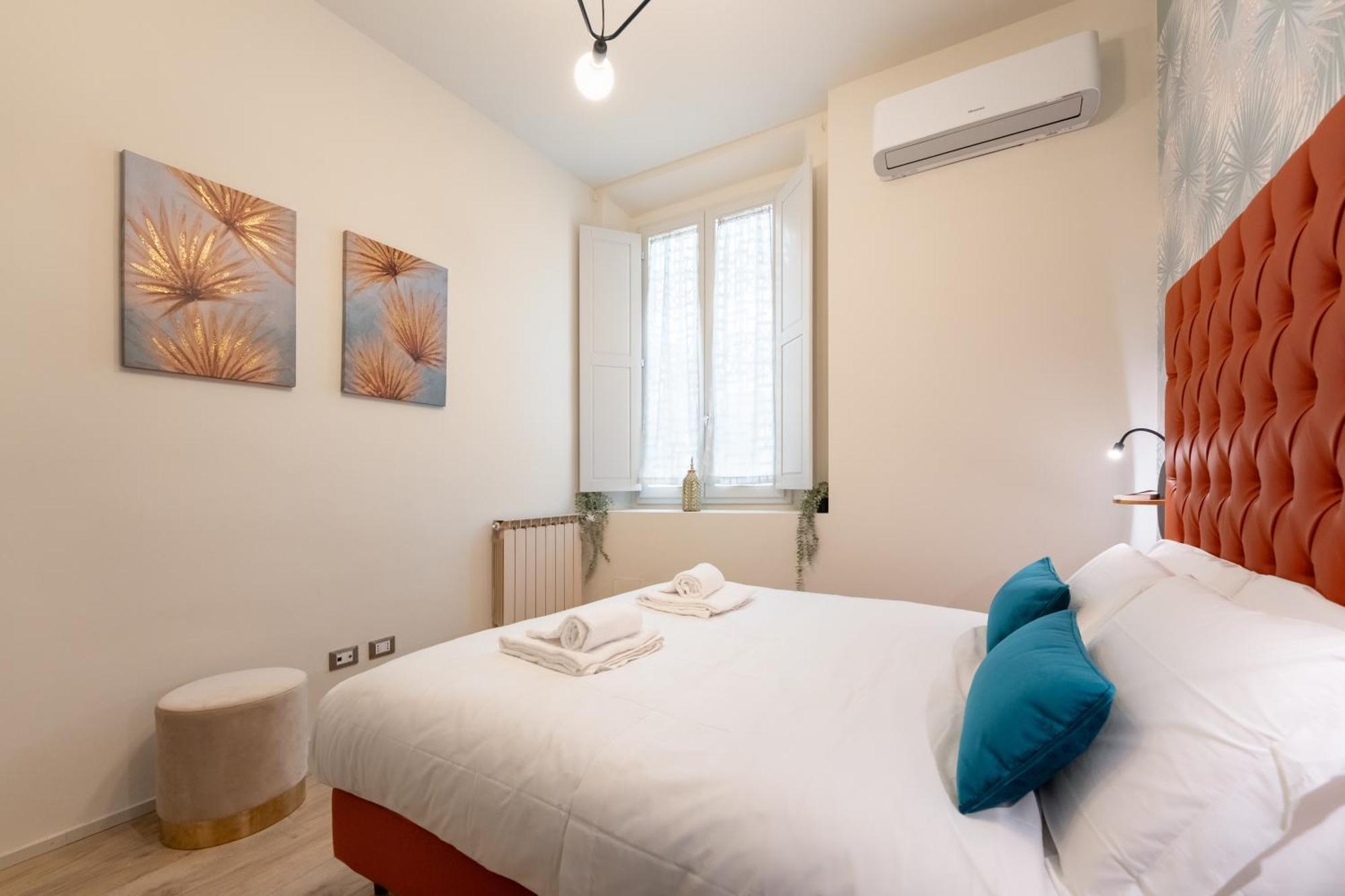 Via Santa Reparata, 1 - 2nd Floor - Stunning And Spacious 10 Min To Historic Center