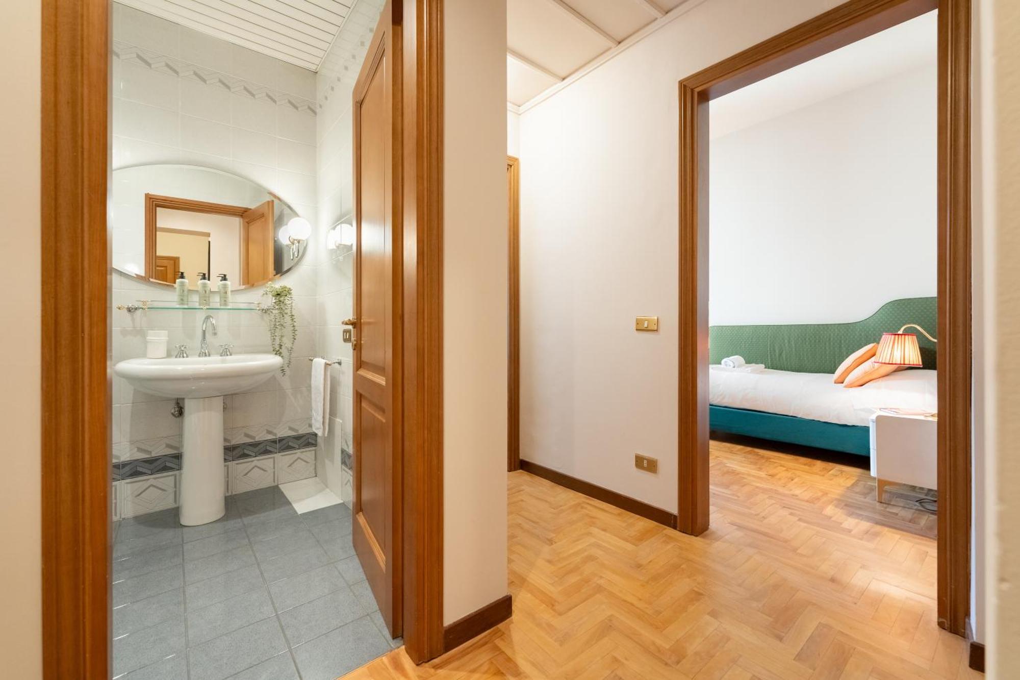 Appartement Via Panzani 16, 3th Floor - Antonella - Elegant & Spacious, 3-bedroom In Historic Center *