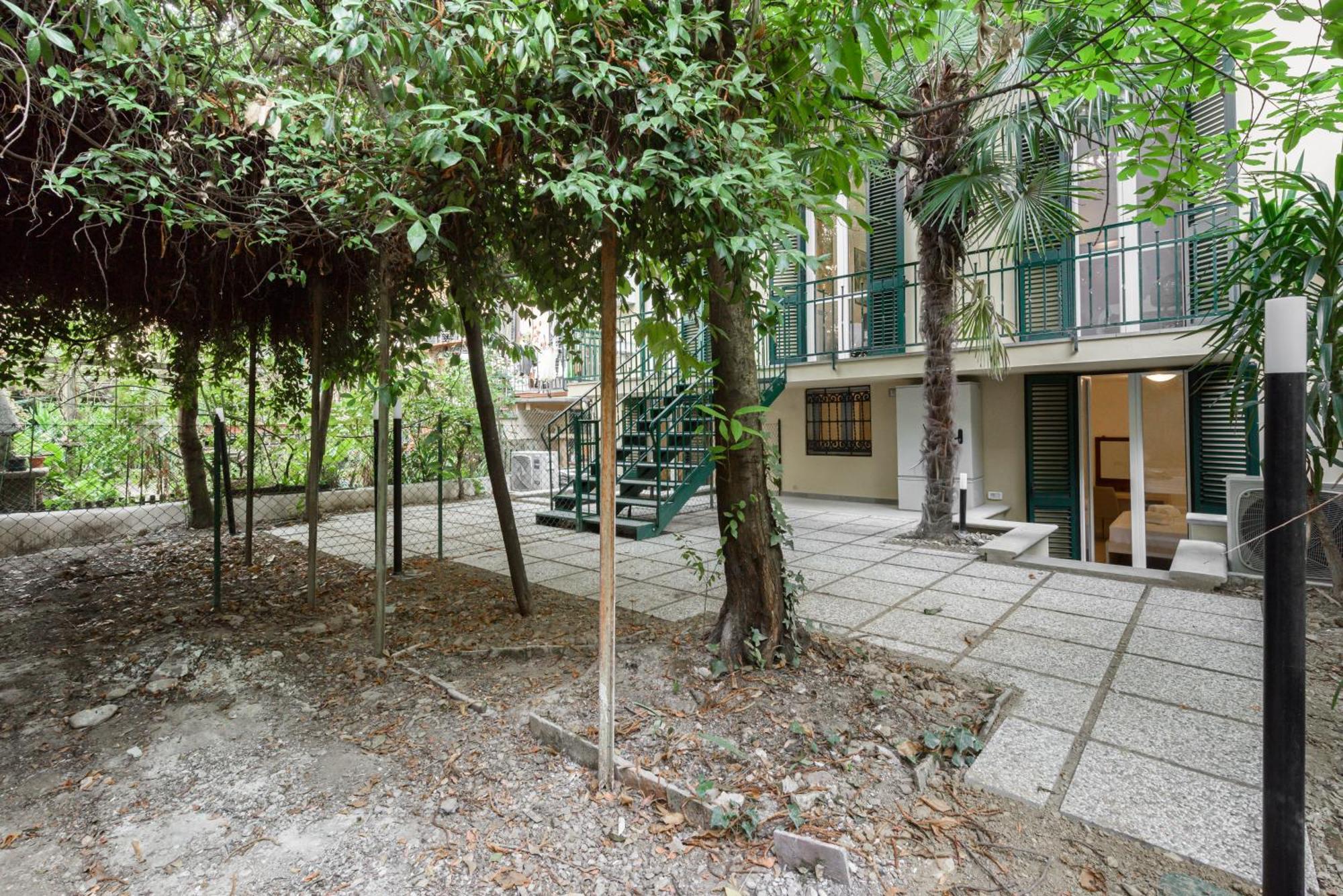 Flora - Brand New Near Historic Center *