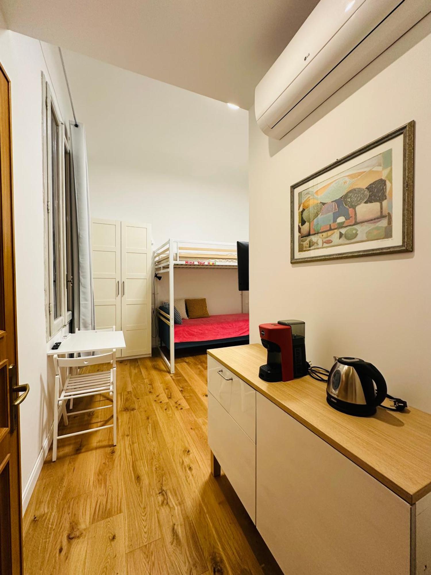 Apartment Poggi 7 Florence