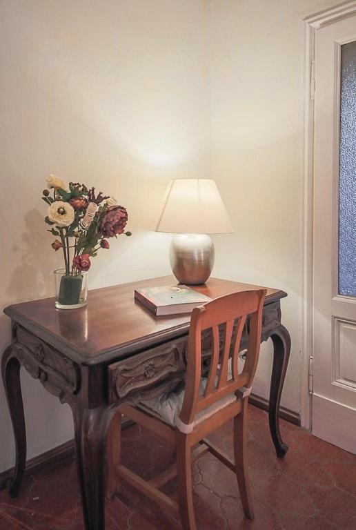 Watch The Wake Light Filled Medieval Palace Firenze