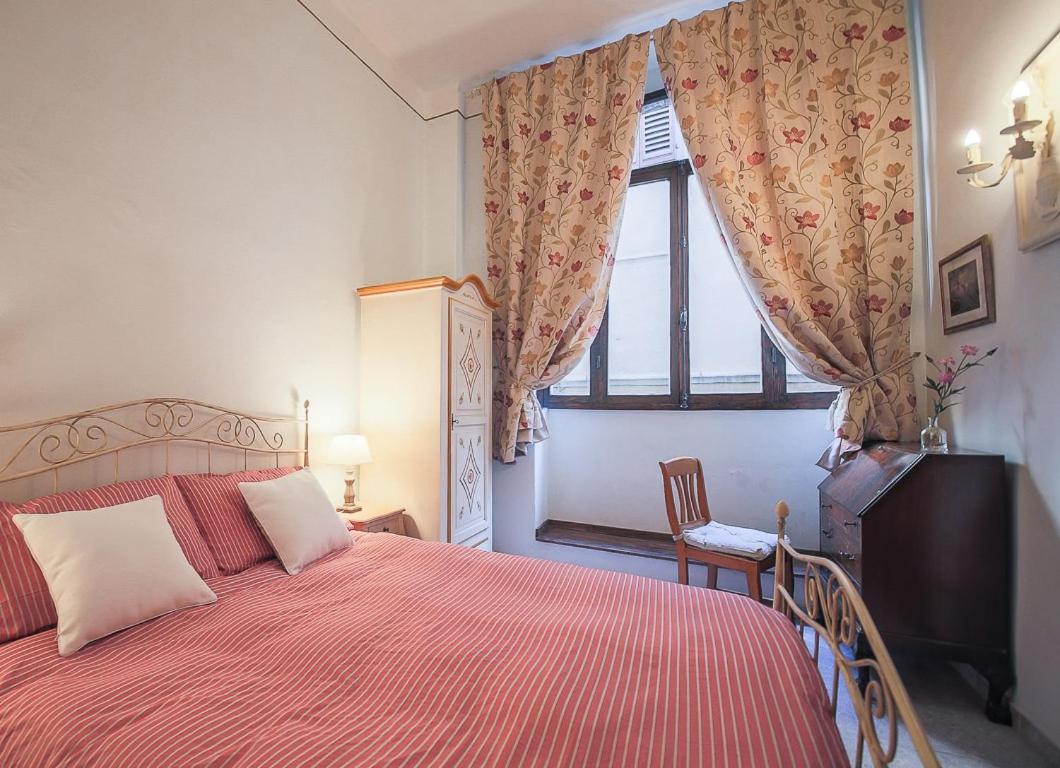 Watch The Wake Light Filled Medieval Palace Appartamento