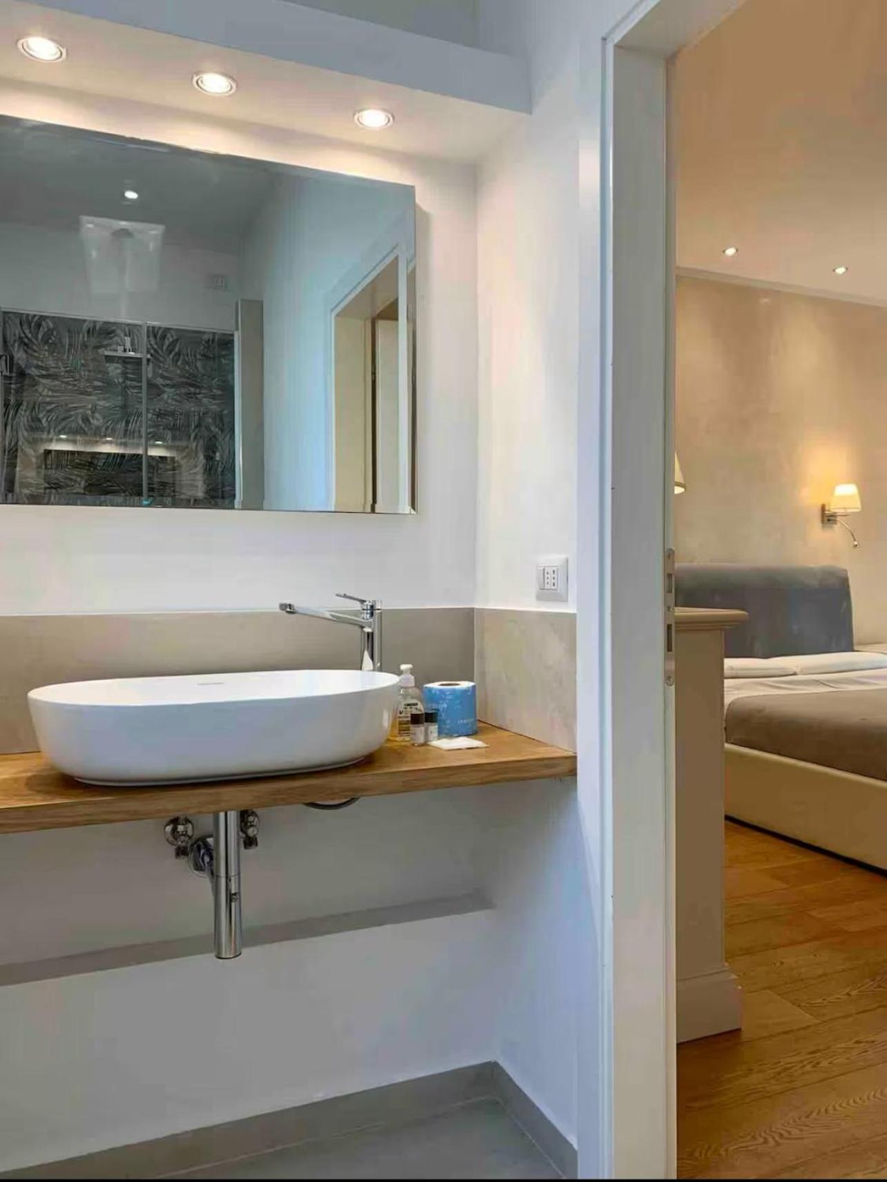 Appartement Penthouse With Private Terrace On *