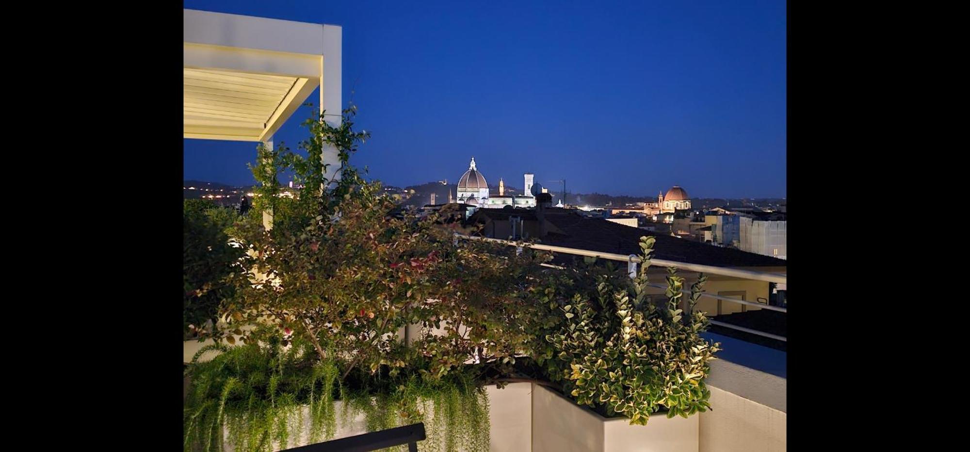 Caterina De' Medici Luxury Attic With Terrace And Parking *