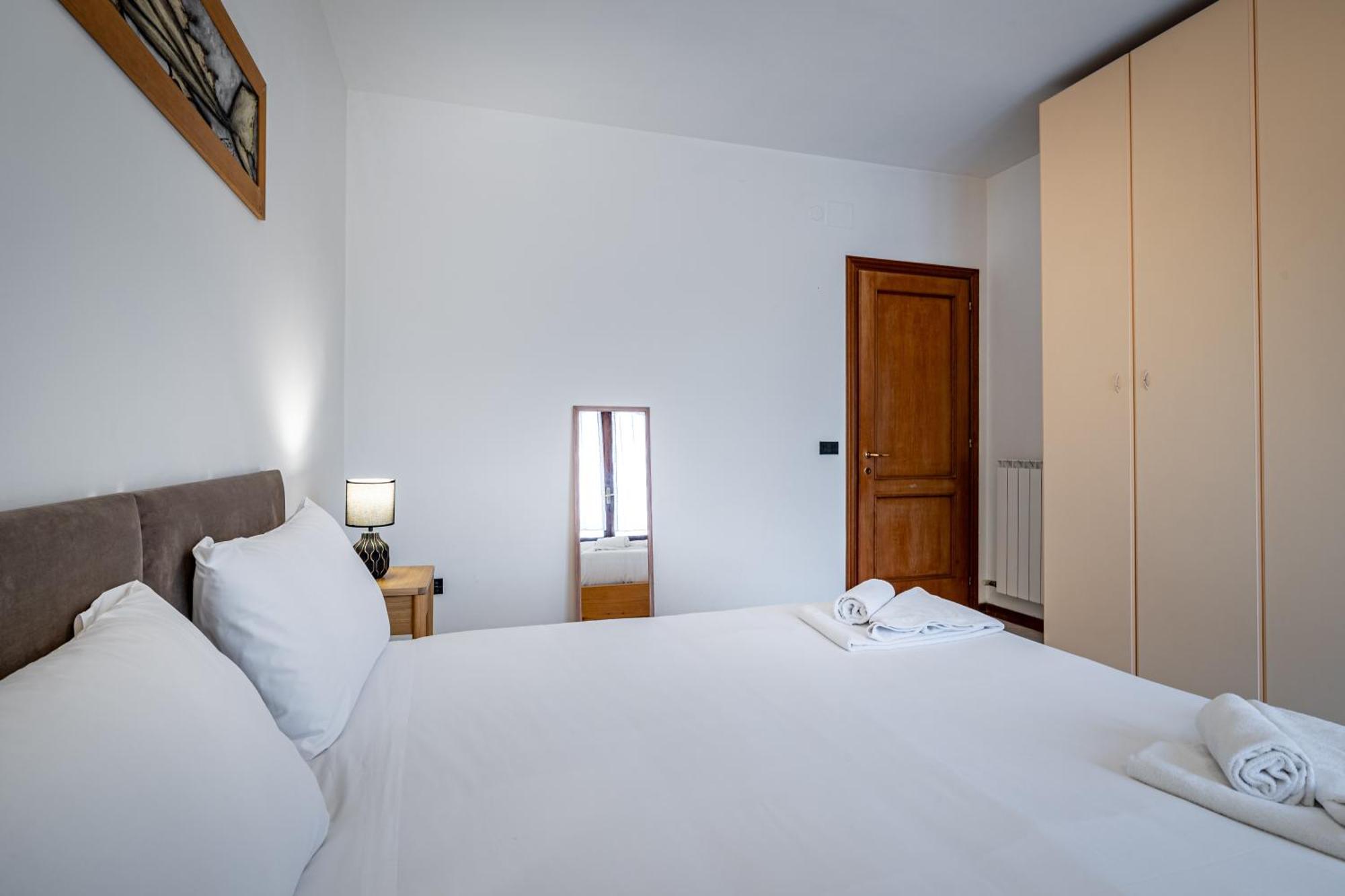 Apartment Yd Quiet Leopolda With Parking Florence