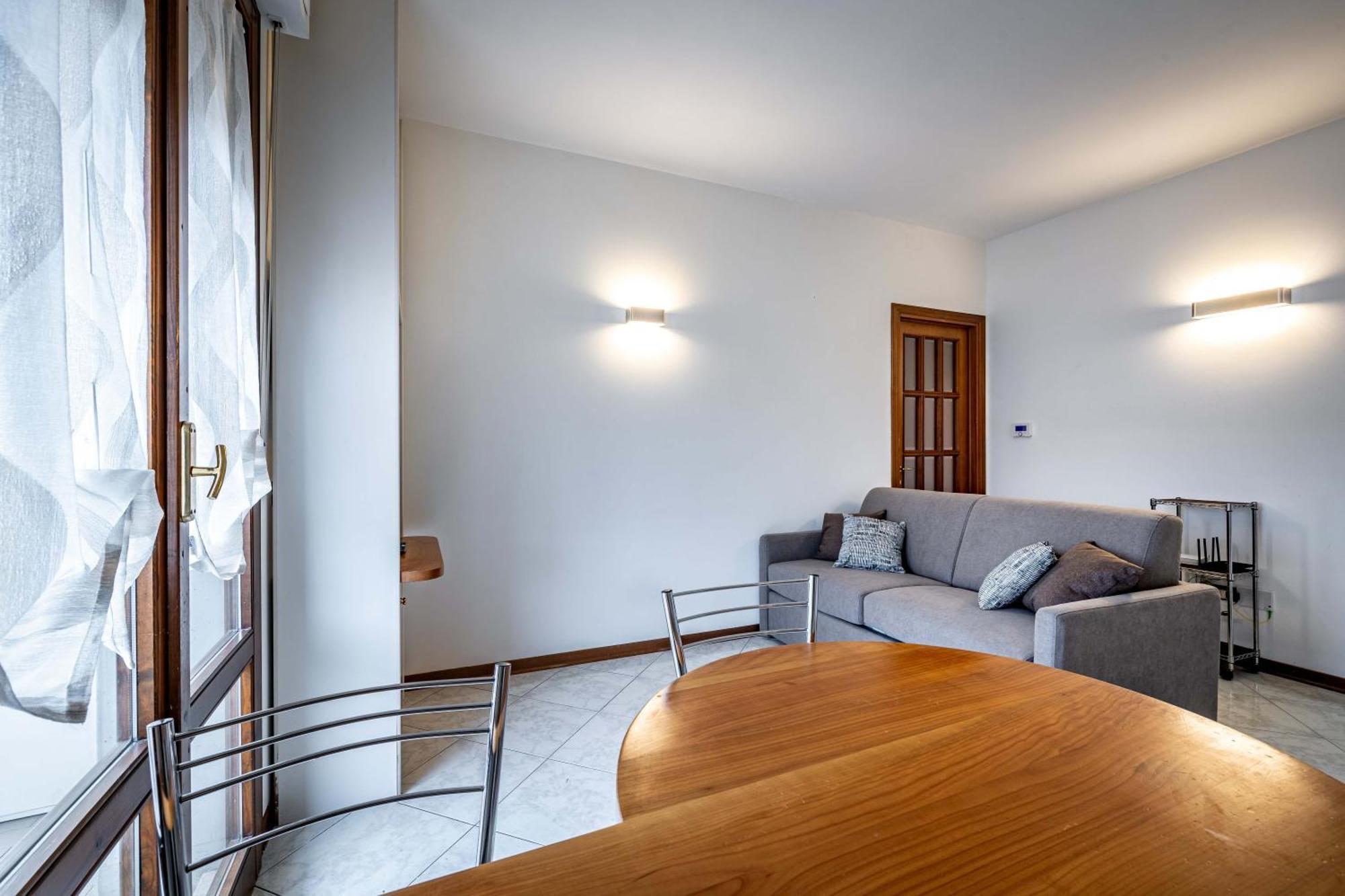 Apartment Yd Quiet Leopolda With Parking Florence