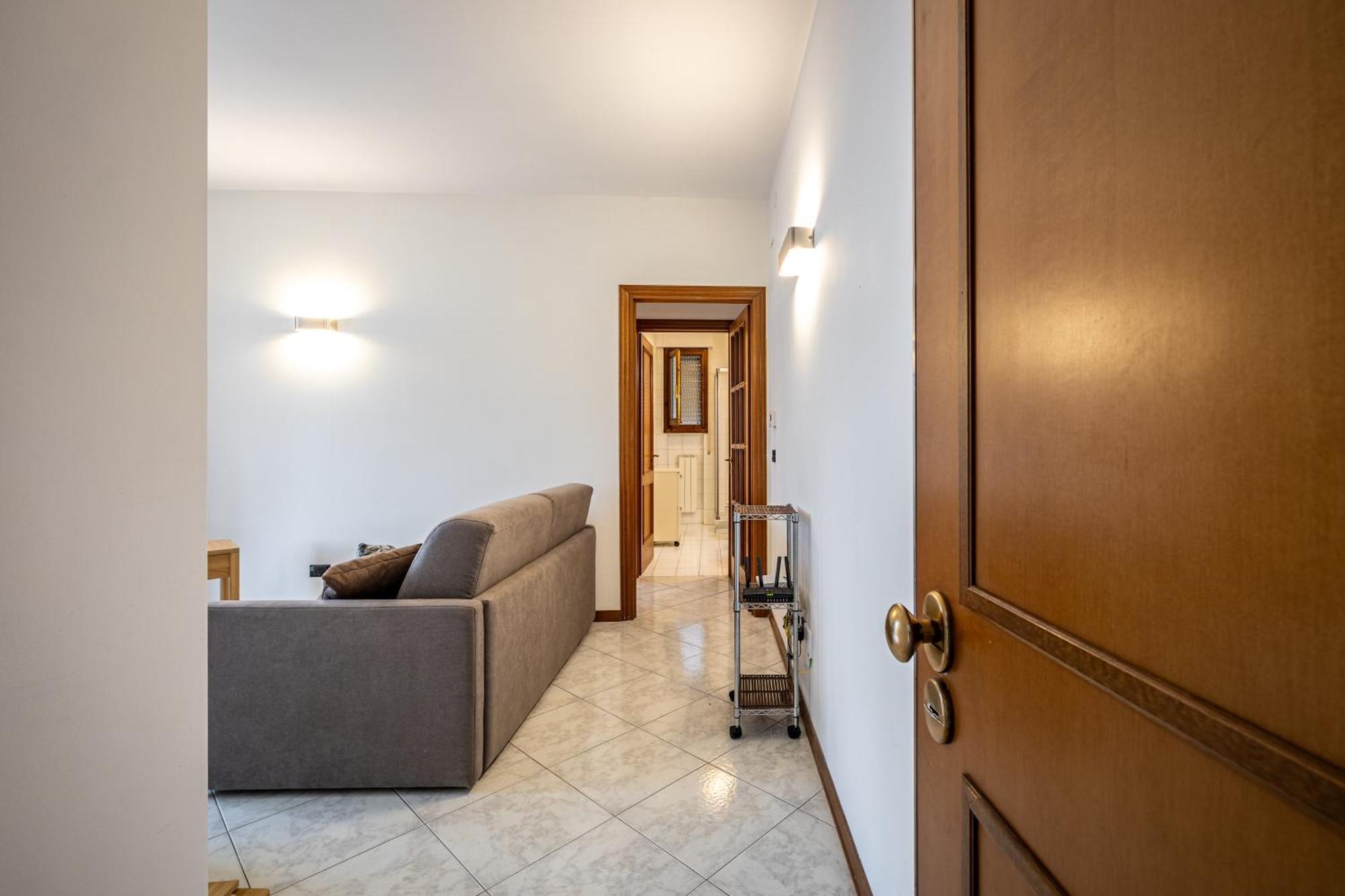 Yd Quiet Leopolda With Parking Florence