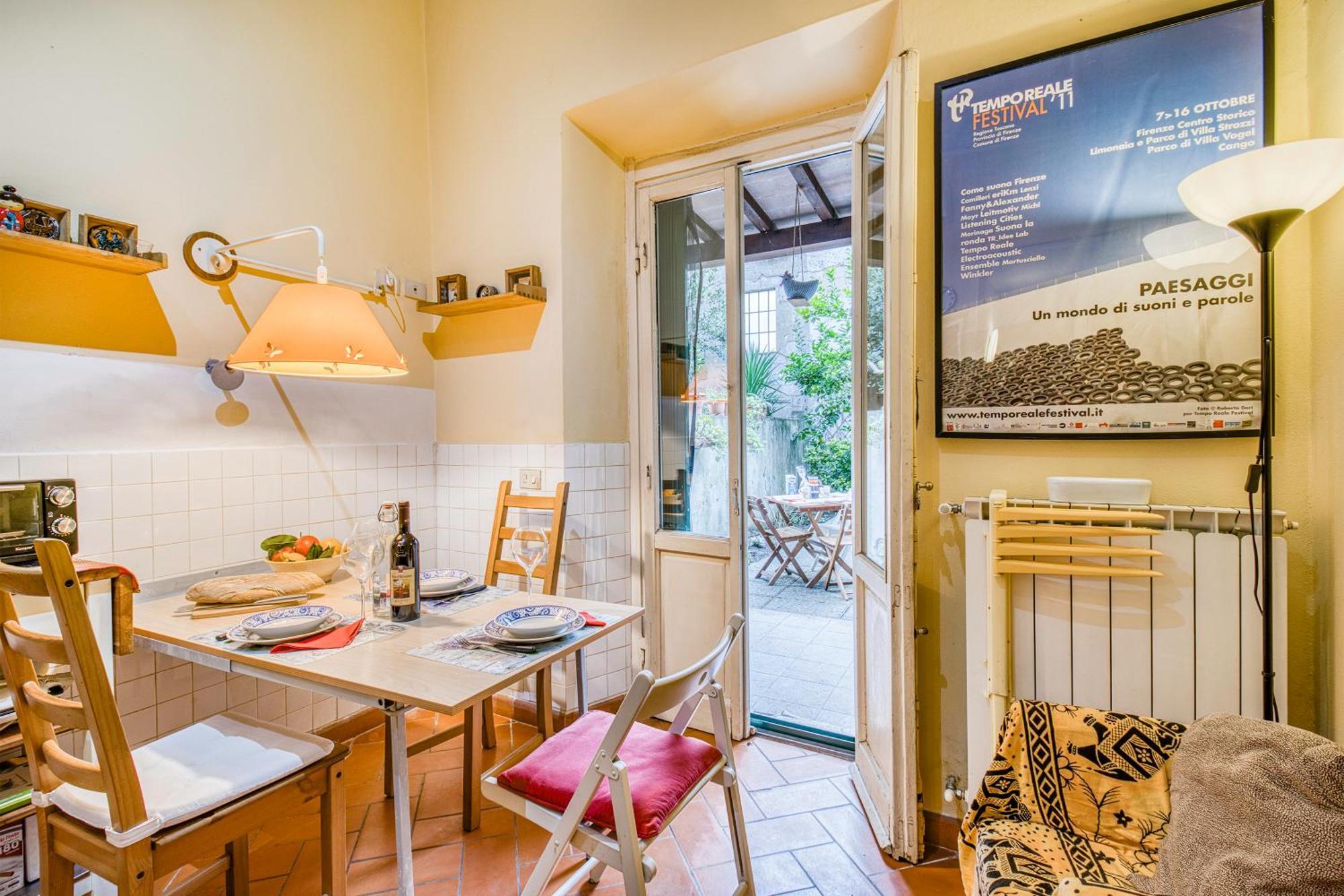 Center Private Garden - Happy Appartement